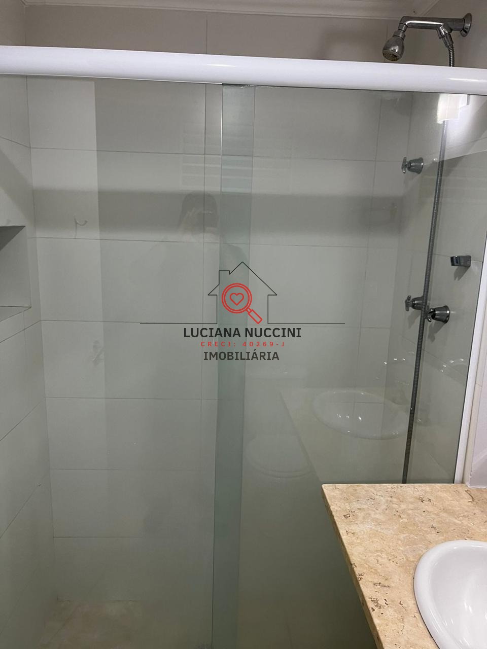 Apartamento para locação no Itaim Bibi em São Paulo-SP: 4 quartos, 1 suíte, 2 banheiros, 1 vaga de garagem, 148,80m² de área.