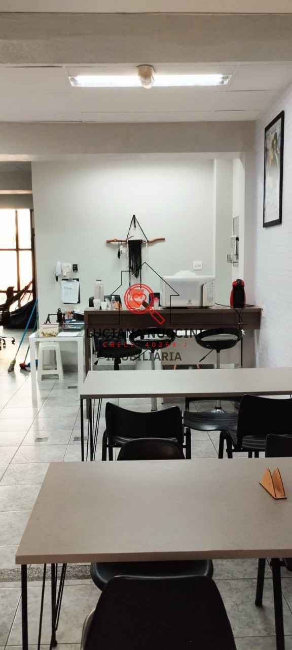 Conjunto Comercial de Alto Padrão na Vila Mariana, São Paulo-SP: 1 sala, 2 banheiros, 180m² de Área!