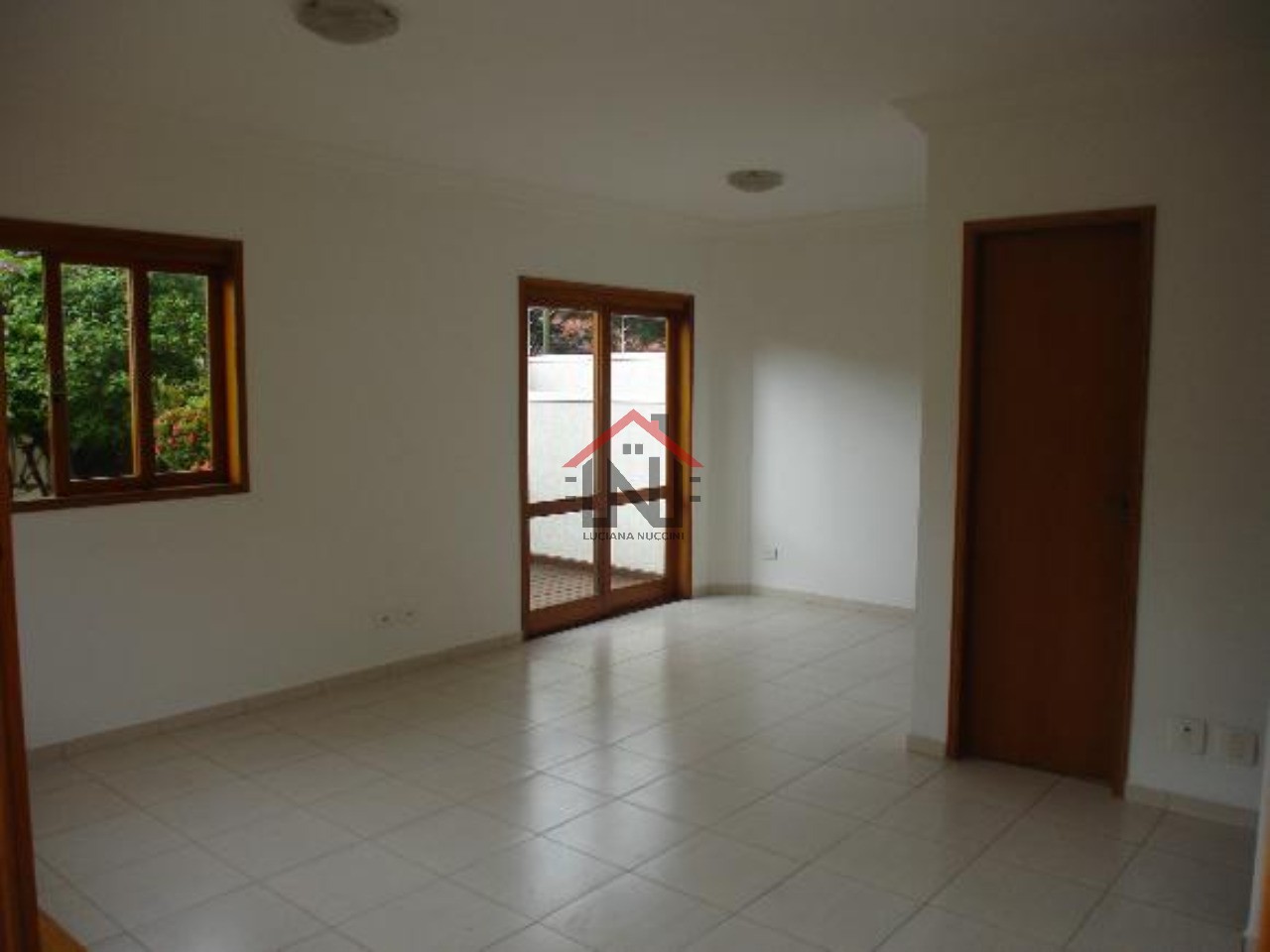 Confira essa incrível casa à venda em são paulo-sp, na vila 
