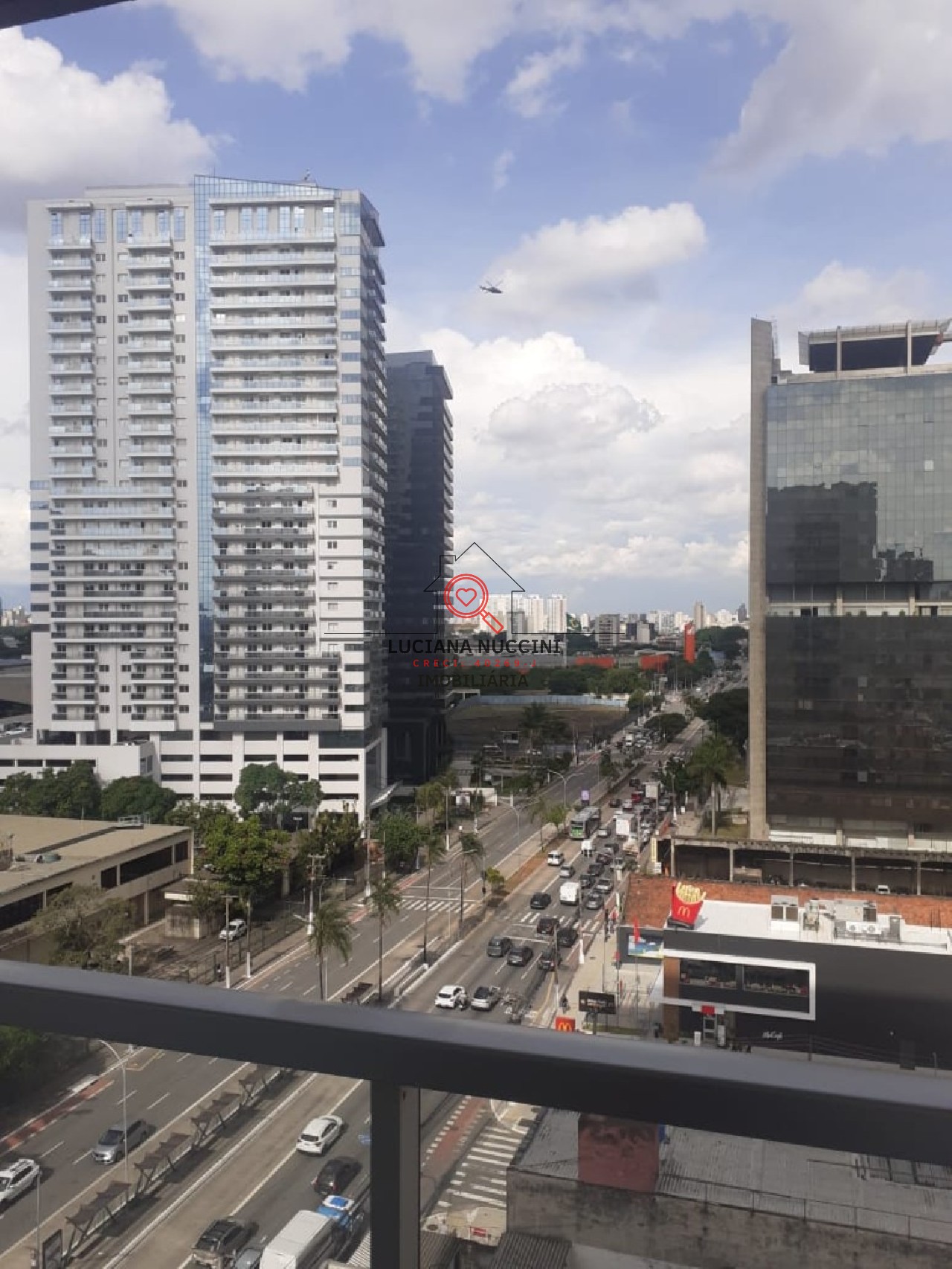 Venda de sala comercial de alto padrão na várzea da barra fu