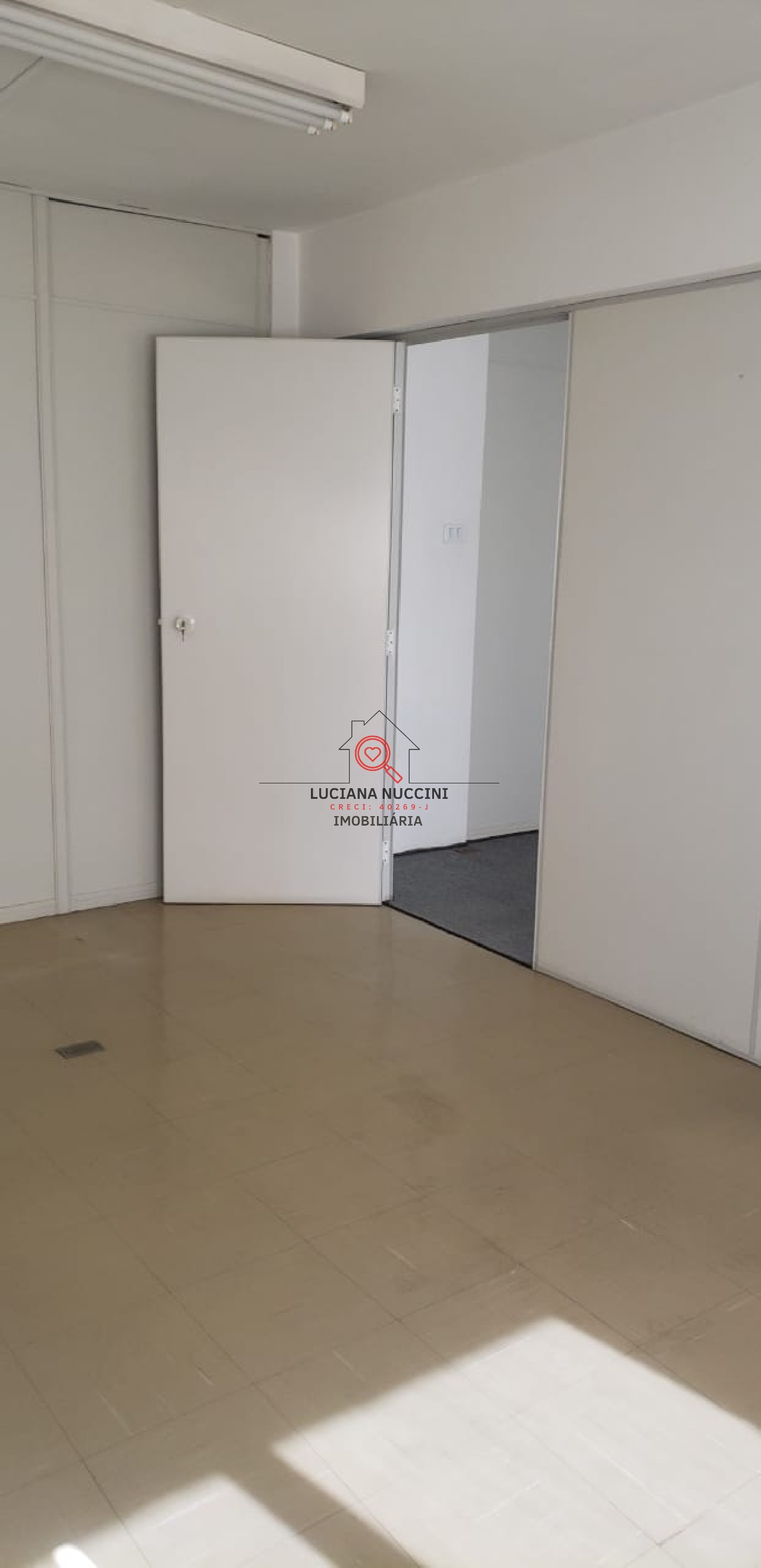 Oportunidade única: seu novo conjunto comercial na vila mari