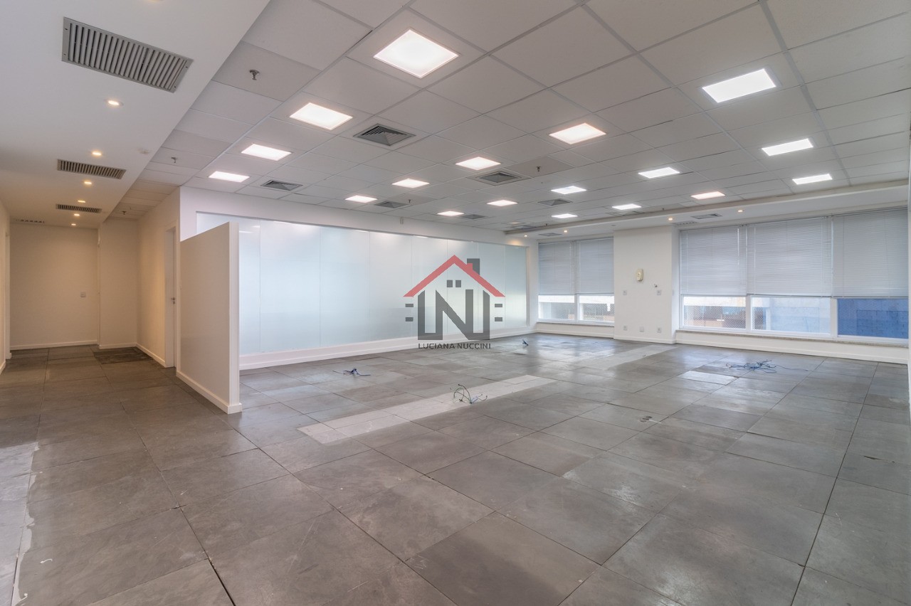Conjunto Comercial de Alto Padrão para Locação em São Paulo-SP, Butantã: 2 Salas, 2 Banheiros, 12 Vagas, 296m².