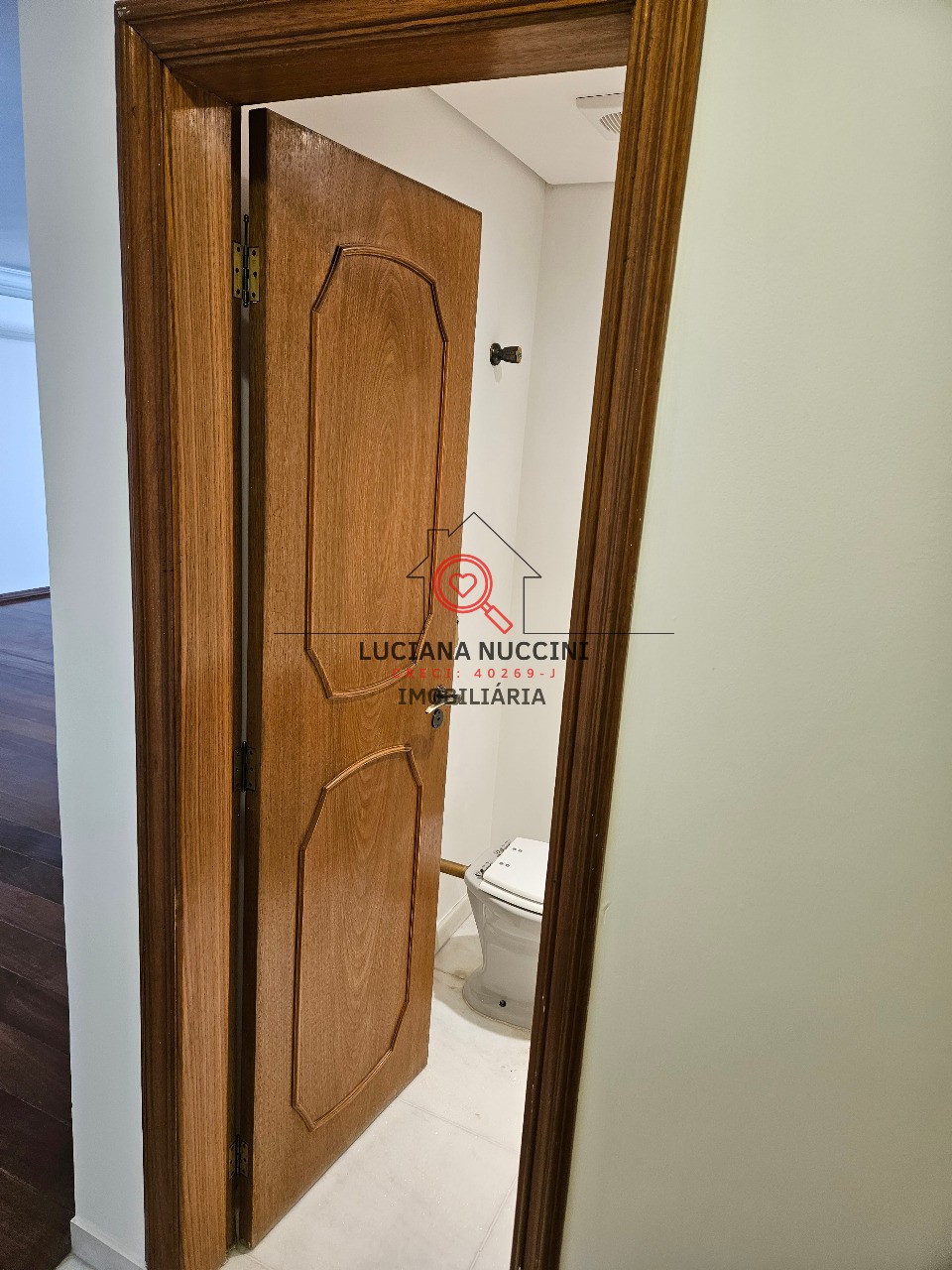 Apartamento de luxo no Jardim Paulista: 3 quartos, 1 suíte, 2 salas, 4 banheiros, 2 vagas, 175m² - São Paulo-SP