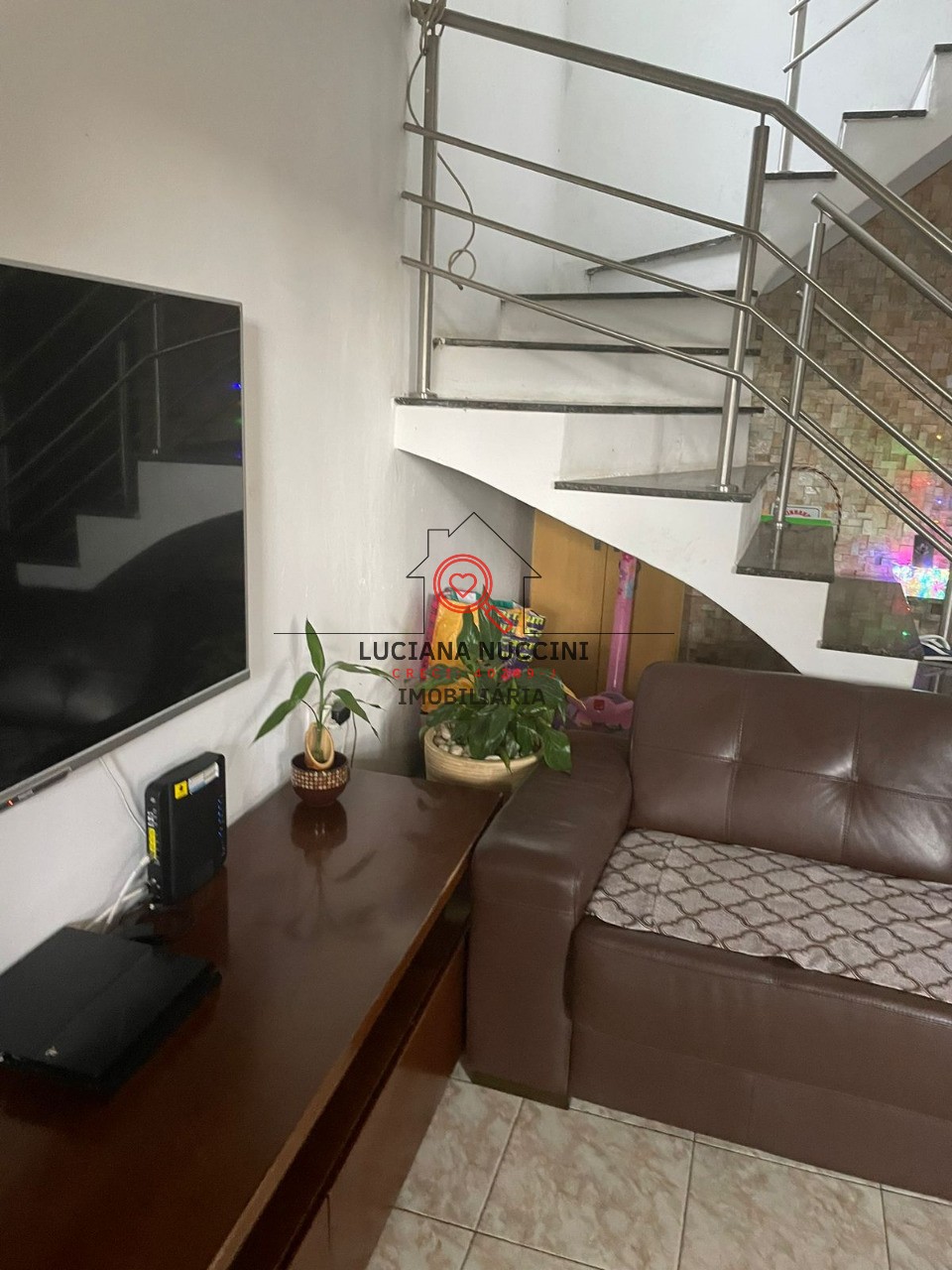 Venda de Casa de 5 Quartos na Vila Carioca, São Paulo-SP: 250m², 5 Banheiros - Imperdível!