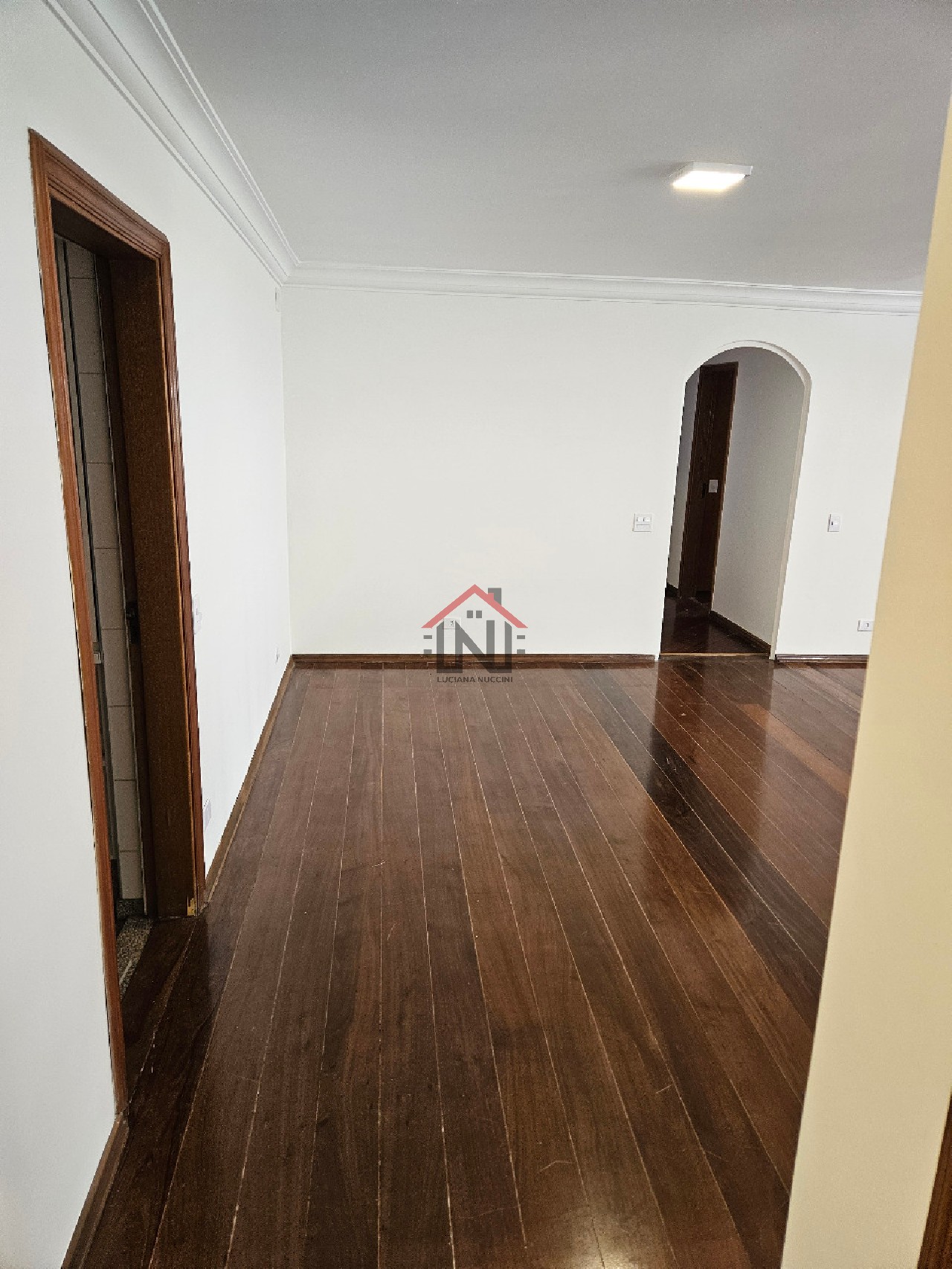 Apartamento de luxo no Jardim Paulista: 3 quartos, 1 suíte, 2 salas, 4 banheiros, 2 vagas, 175m² - São Paulo-SP