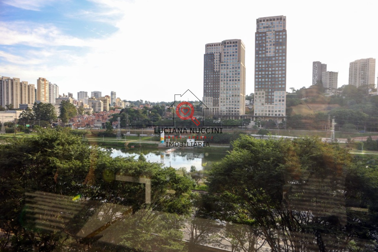 Conjunto comercial de luxo no Brooklin Paulista, São Paulo-SP: 5 salas, 8 banheiros, 17 vagas de garagem, 888m². Venda ou locação!