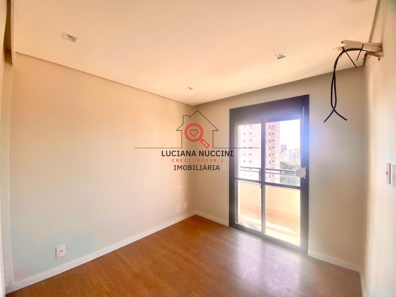 Cobertura de Luxo na Vila Mariana: 3 Quartos, 1 Suíte, 3 Banheiros, 3 Vagas de Garagem, 377m² de Pura Elegância em SP
