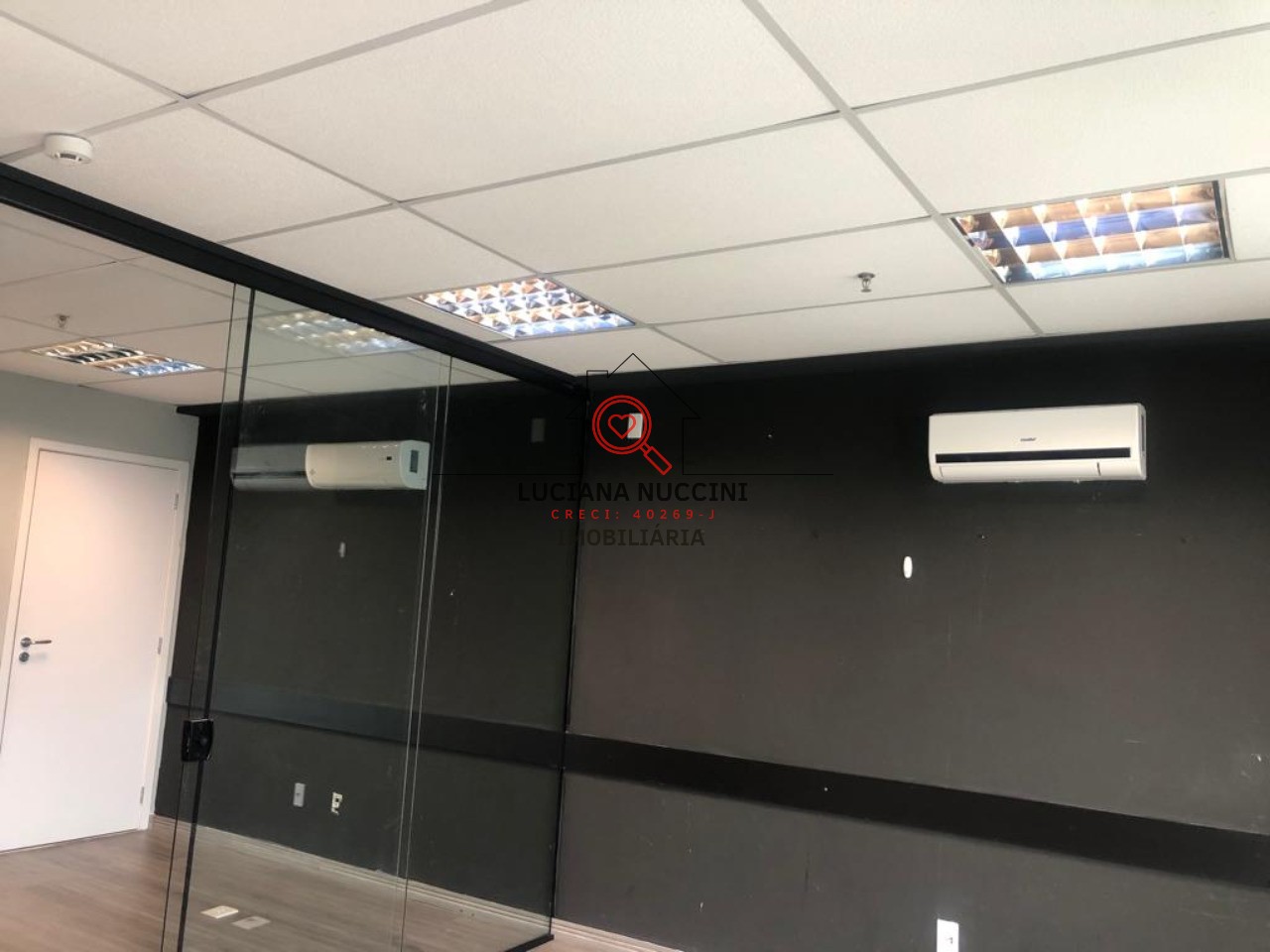 Oportunidade única: Sala comercial à venda em Pinheiros, SP - 1 sala, 2 banheiros, 1 vaga, 42m². Invista já!