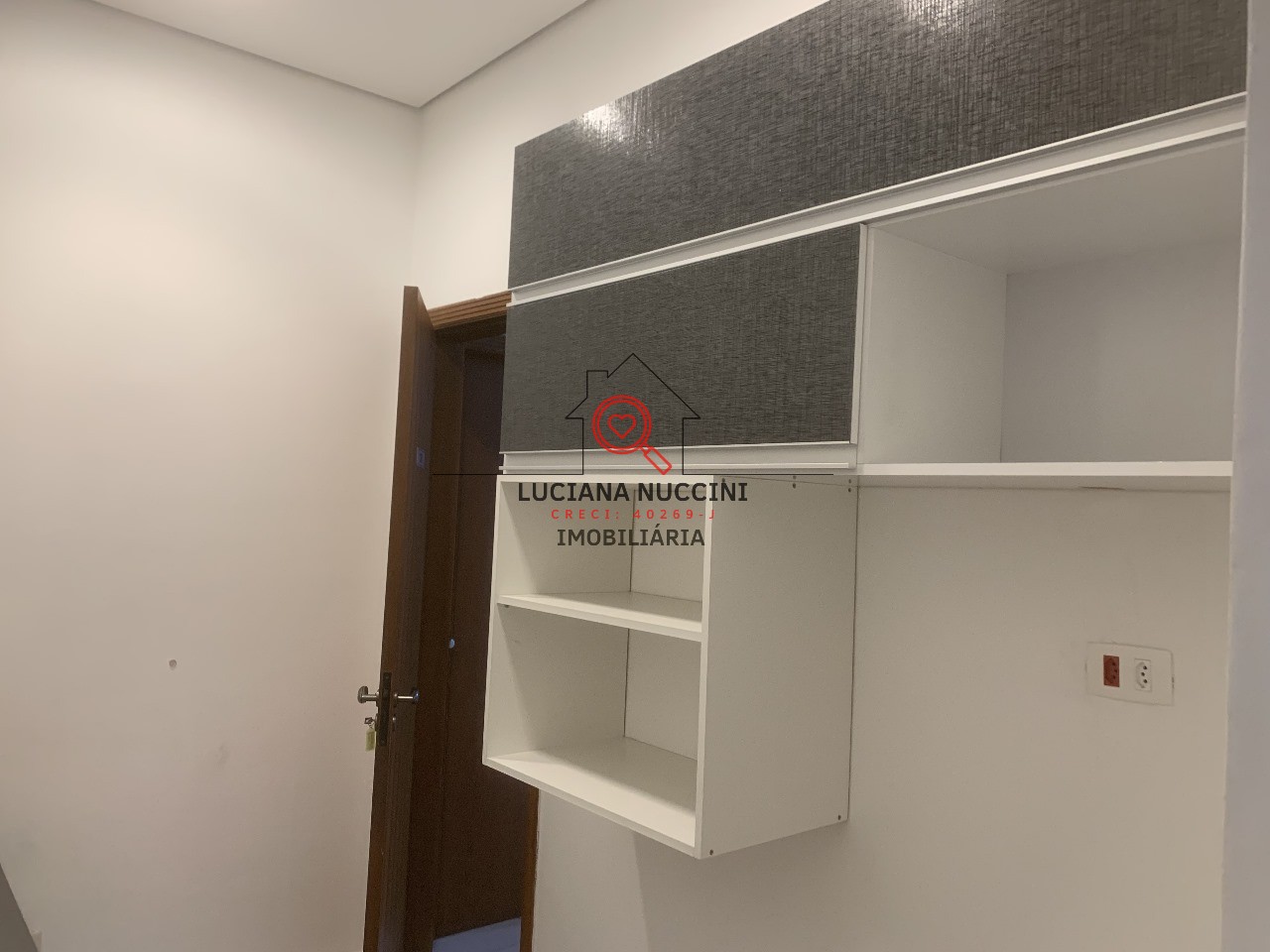 Conjunto Comercial à Venda ou Locação na Bela Vista, São Paulo-SP: 3 Salas, 2 Banheiros, 1 Vaga de Garagem, 108,05m² de Área