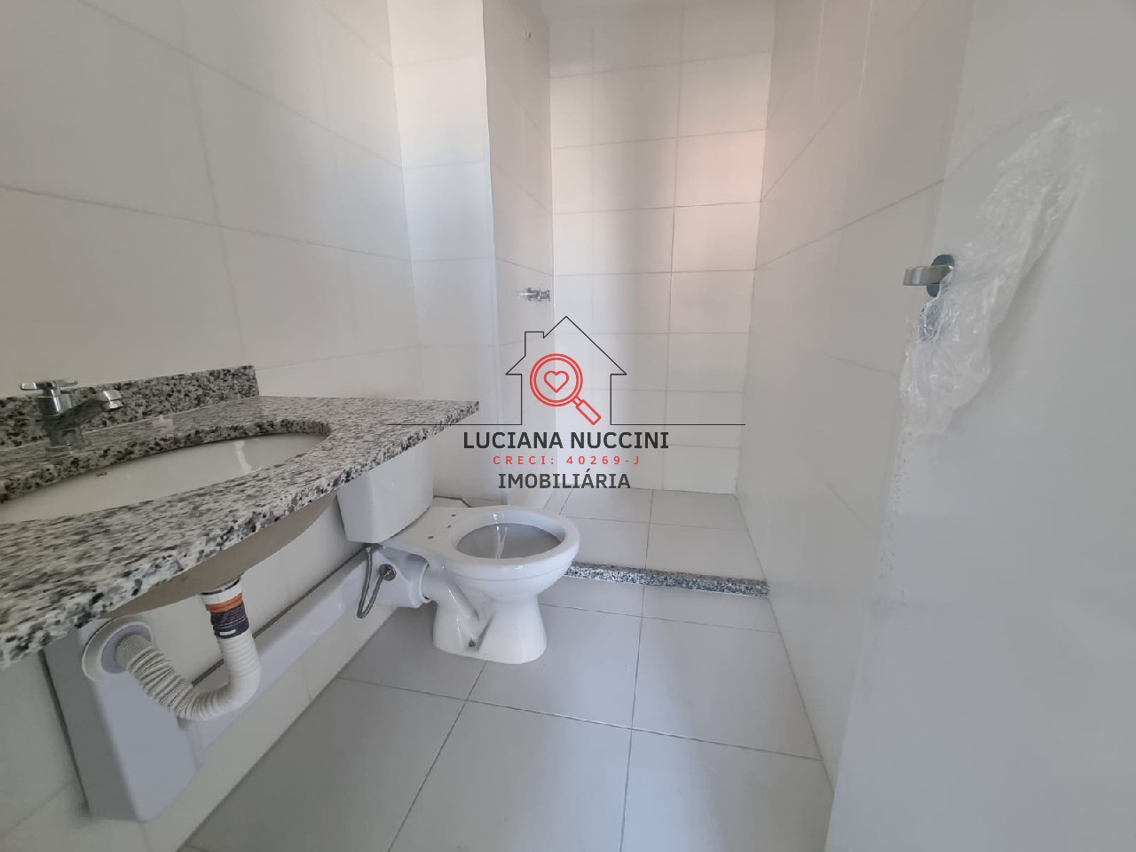 Espaçoso Apartamento com 3 Dormitórios e Excelentes Comodidades