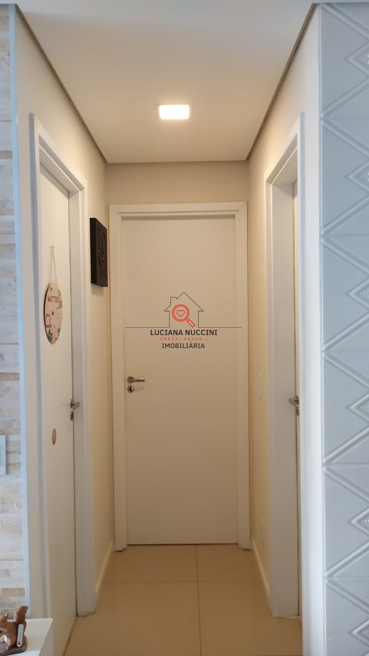 Apartamento à venda na Saúde, São Paulo-SP: 2 quartos, 1 suíte, sala, 2 banheiros, 1 vaga de garagem, 57m². Aproveite!