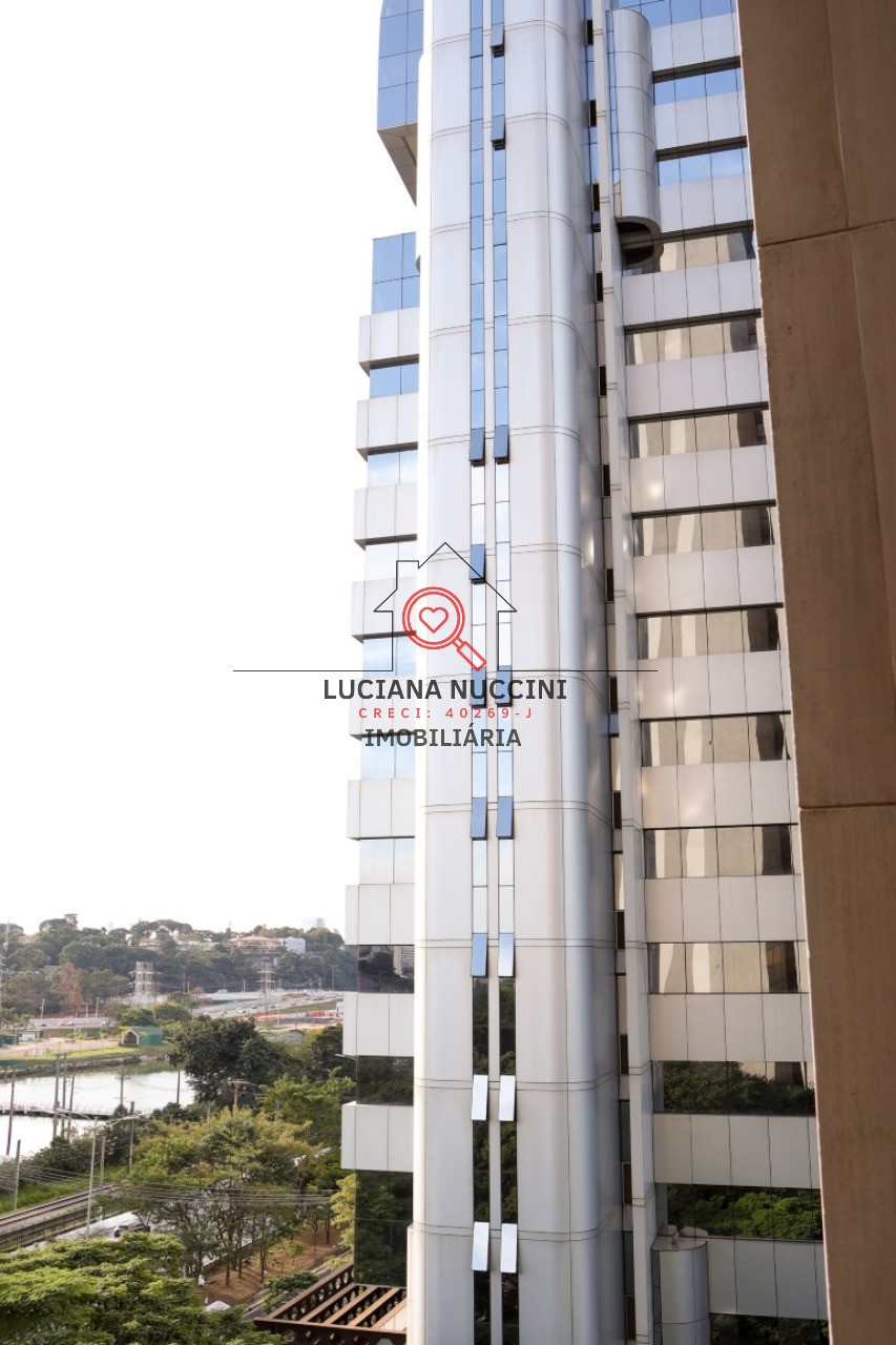 Conjunto comercial de luxo no Brooklin Paulista, São Paulo-SP: 5 salas, 8 banheiros, 17 vagas de garagem, 888m². Venda ou locação!