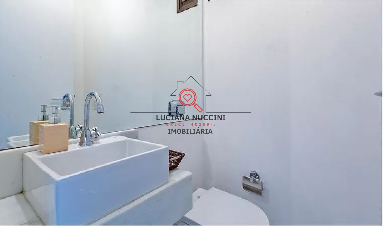 Elegante Apartamento de 4 Suítes com Área de Lazer