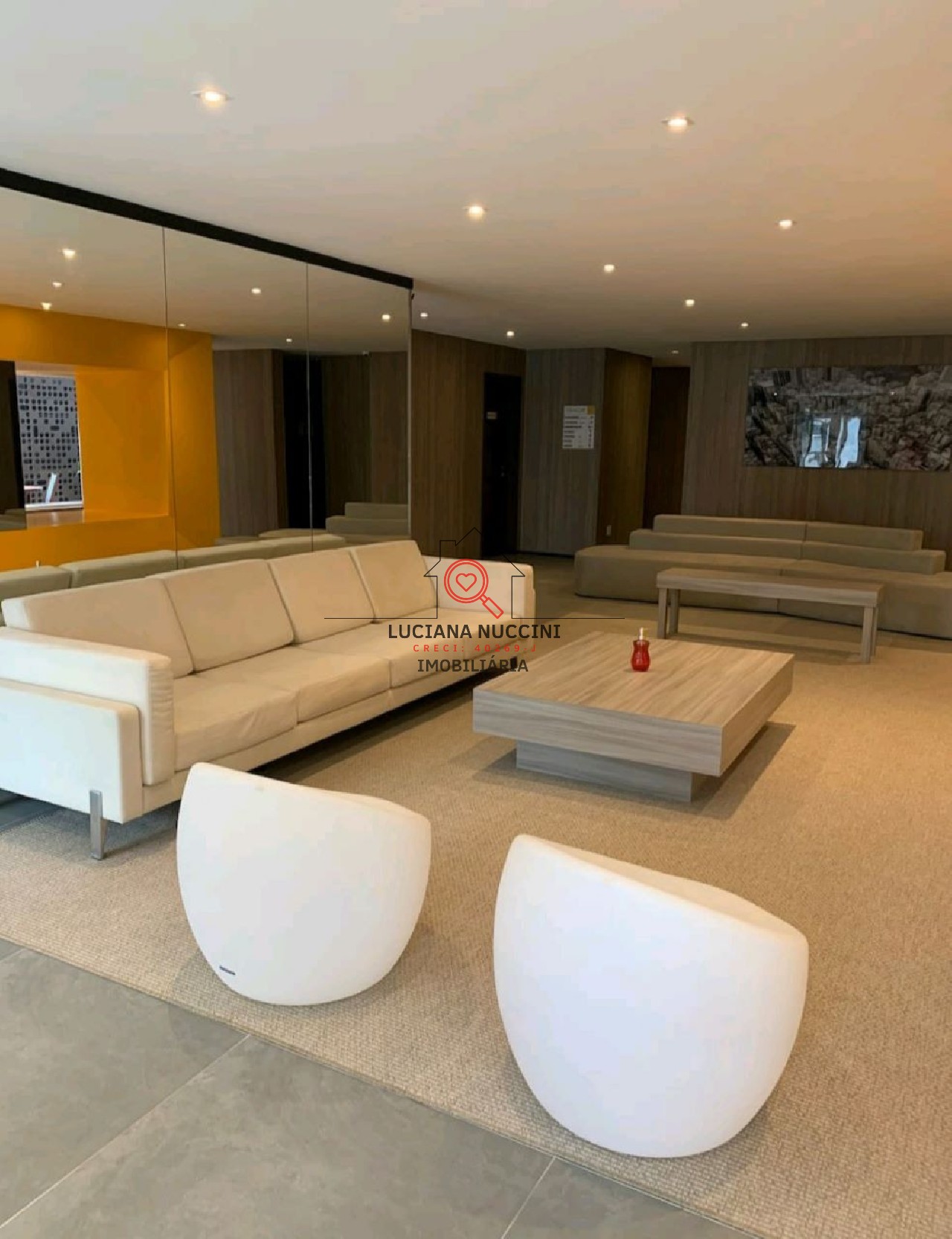 Studio à venda em Pinheiros, São Paulo-SP: 1 quarto, 1 sala, 1 banheiro, 1 vaga de garagem, 30m² de área. Venha conferir!