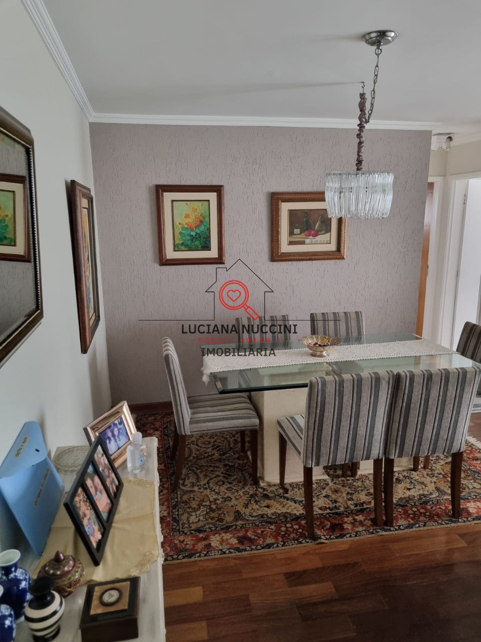 Apartamento para locação na Vila Nova Conceição, São Paulo-SP: 2 quartos, 2 salas, 1 banheiro, 2 vagas de garagem, 80m² de área.