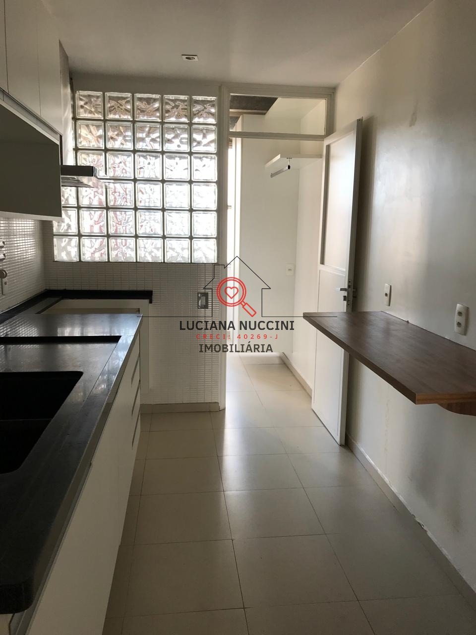 Apartamento de Luxo no Jardim Paulista: 3 Quartos, 1 Suíte, 147m² - Venda ou Locação em São Paulo-SP