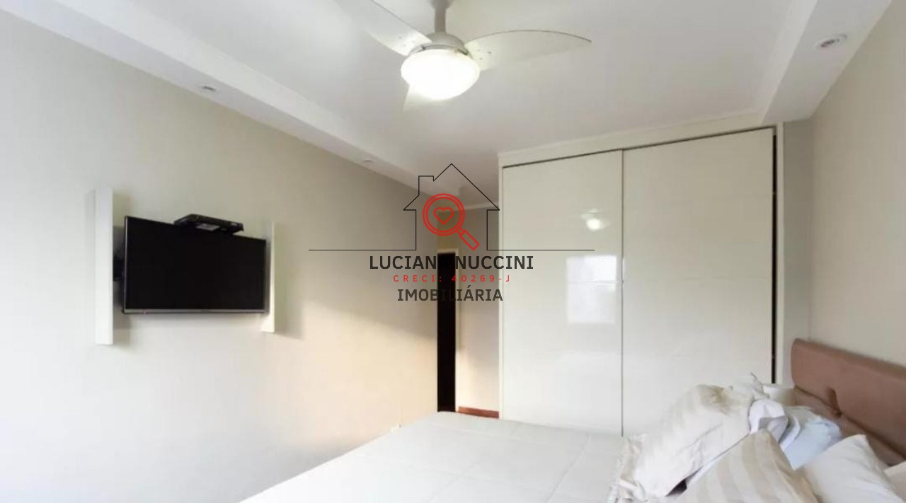 Apartamento à venda em Moema - SP: 4 quartos, 3 suítes, 4 vagas e 240m² de área! Venha conferir!