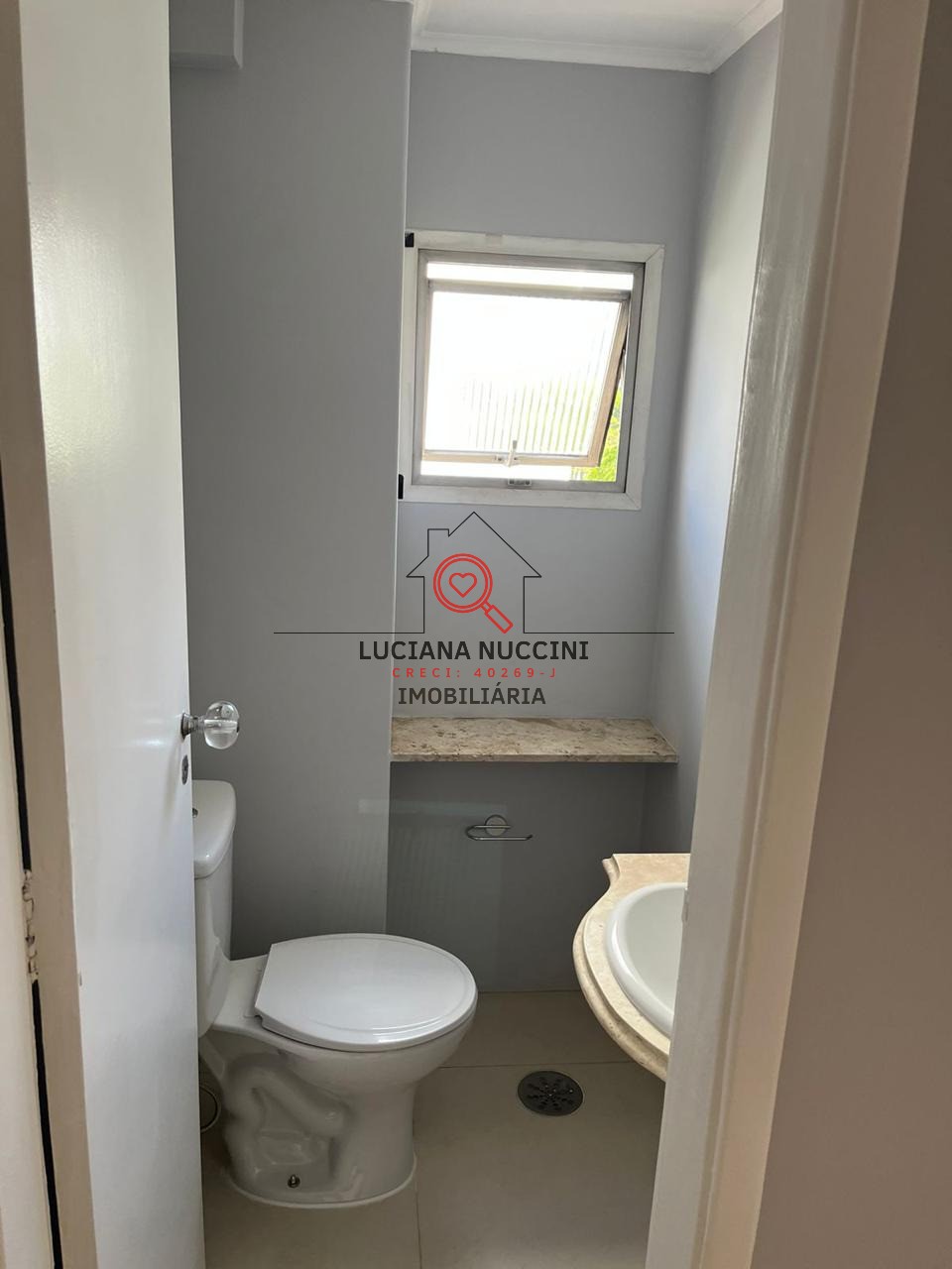 Apartamento para locação no Itaim Bibi em São Paulo-SP: 4 quartos, 1 suíte, 2 banheiros, 1 vaga de garagem, 148,80m² de área.