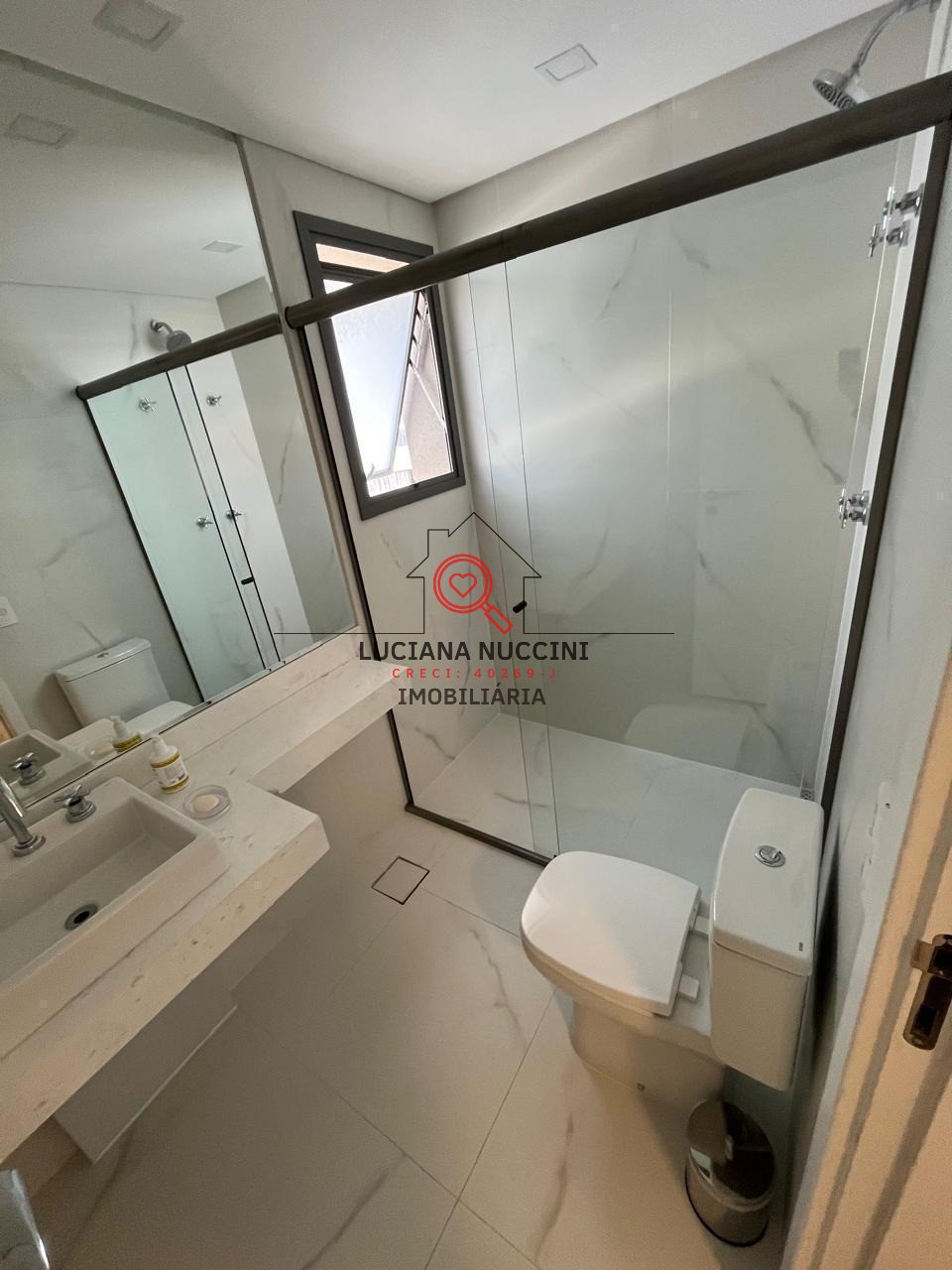 Apartamento de Luxo para Locação na Vila Clementino - São Paulo-SP: 3 Quartos, 3 Suítes, 2 Salas, 4 Banheiros.