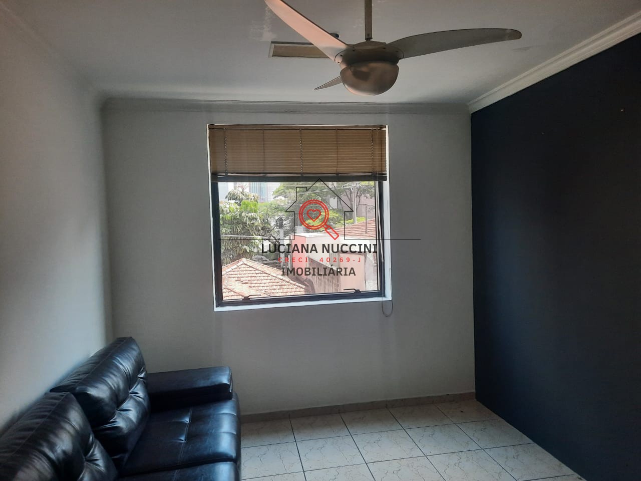 Conjunto comercial para locação na Vila Nova Conceição, São Paulo-SP: 2 banheiros, 3 vagas de garagem, 63m² de área.