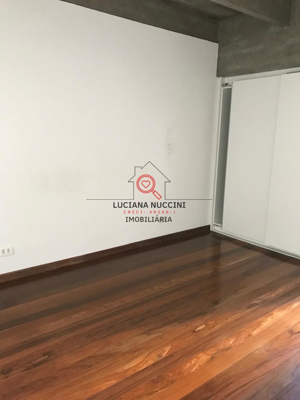 Apartamento de Luxo no Jardim Paulista: 3 Quartos, 1 Suíte, 147m² - Venda ou Locação em São Paulo-SP
