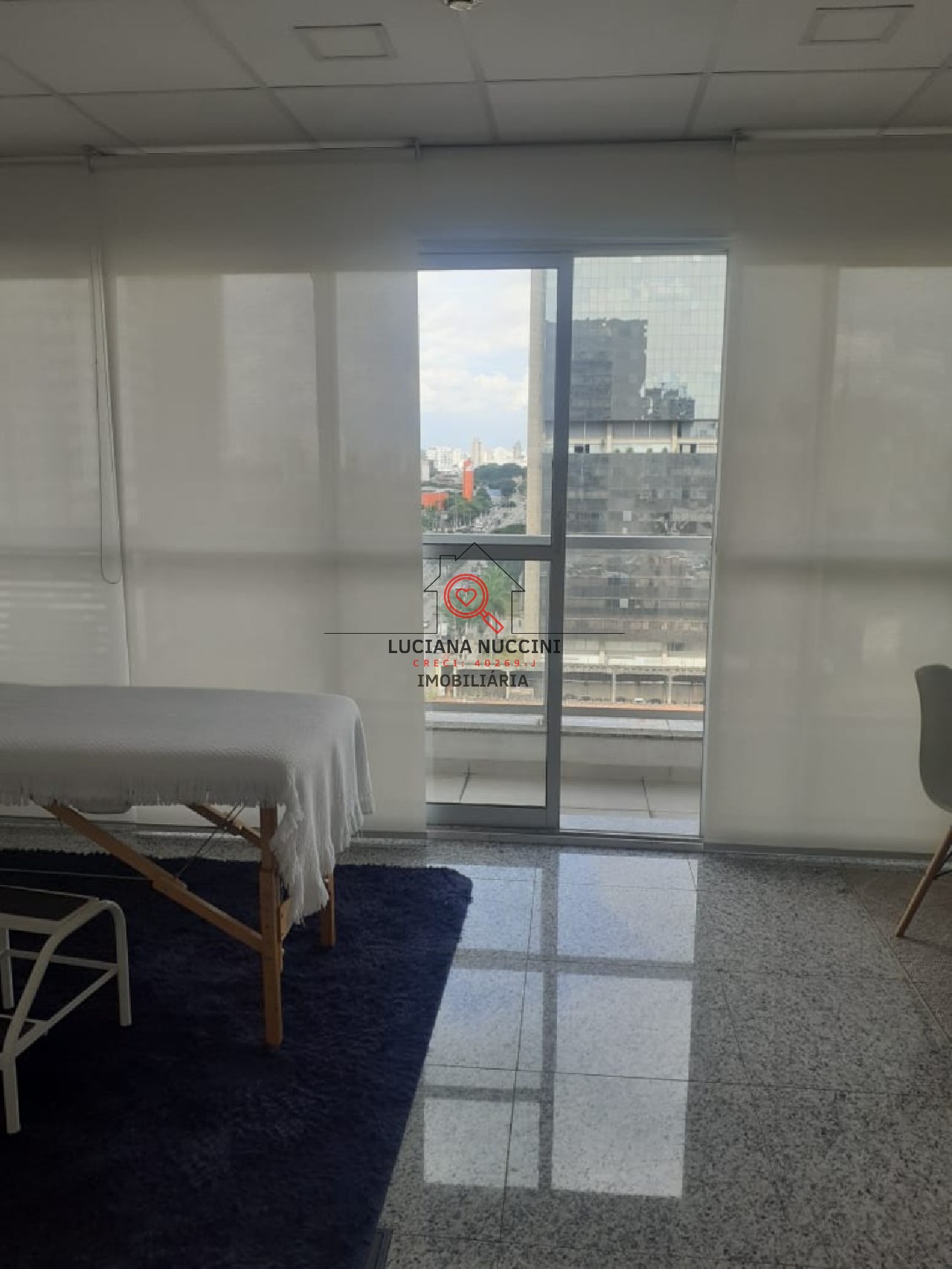 Venda de sala comercial de alto padrão na várzea da barra fu