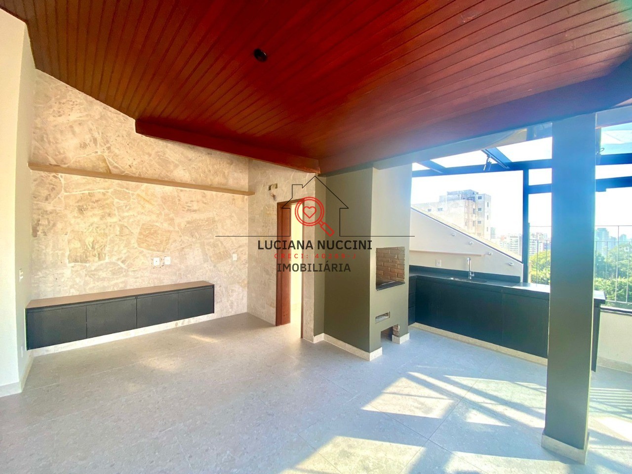 Cobertura de Luxo na Vila Mariana: 3 Quartos, 1 Suíte, 3 Banheiros, 3 Vagas de Garagem, 377m² de Pura Elegância em SP