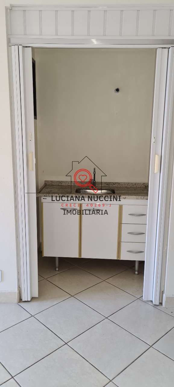Conjunto comercial de alto padrão para locação na Vila Mariana, São Paulo-SP: 2 salas, 2 banheiros, 1 vaga, 30m²!