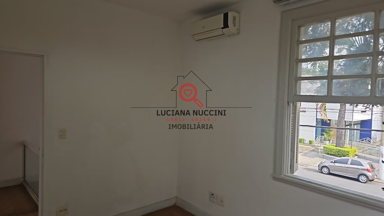 Casa de 244m² com 9 salas e 7 vagas de garagem no Jardim Paulista em São Paulo: Venda ou Locação!