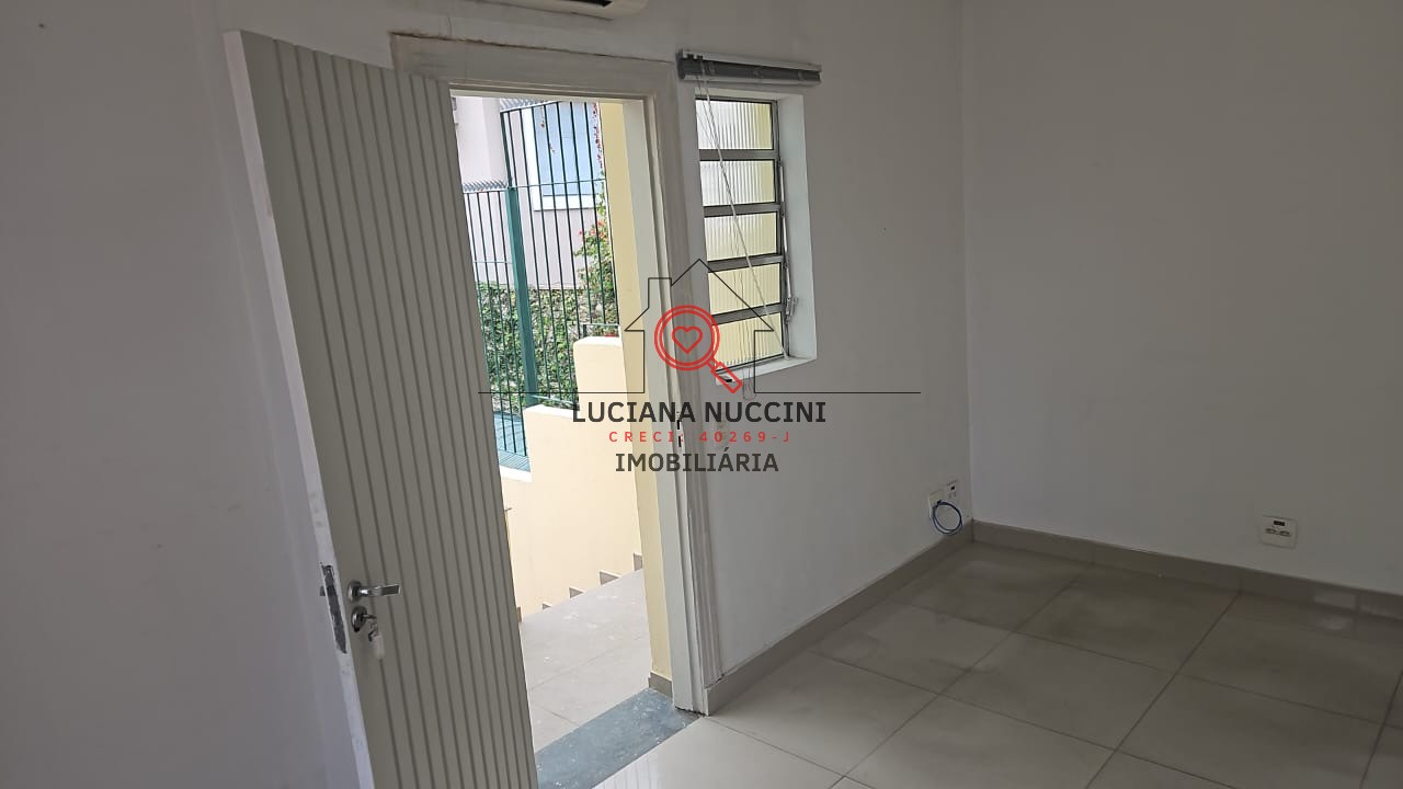 Casa de 244m² com 9 salas e 7 vagas de garagem no Jardim Paulista em São Paulo: Venda ou Locação!