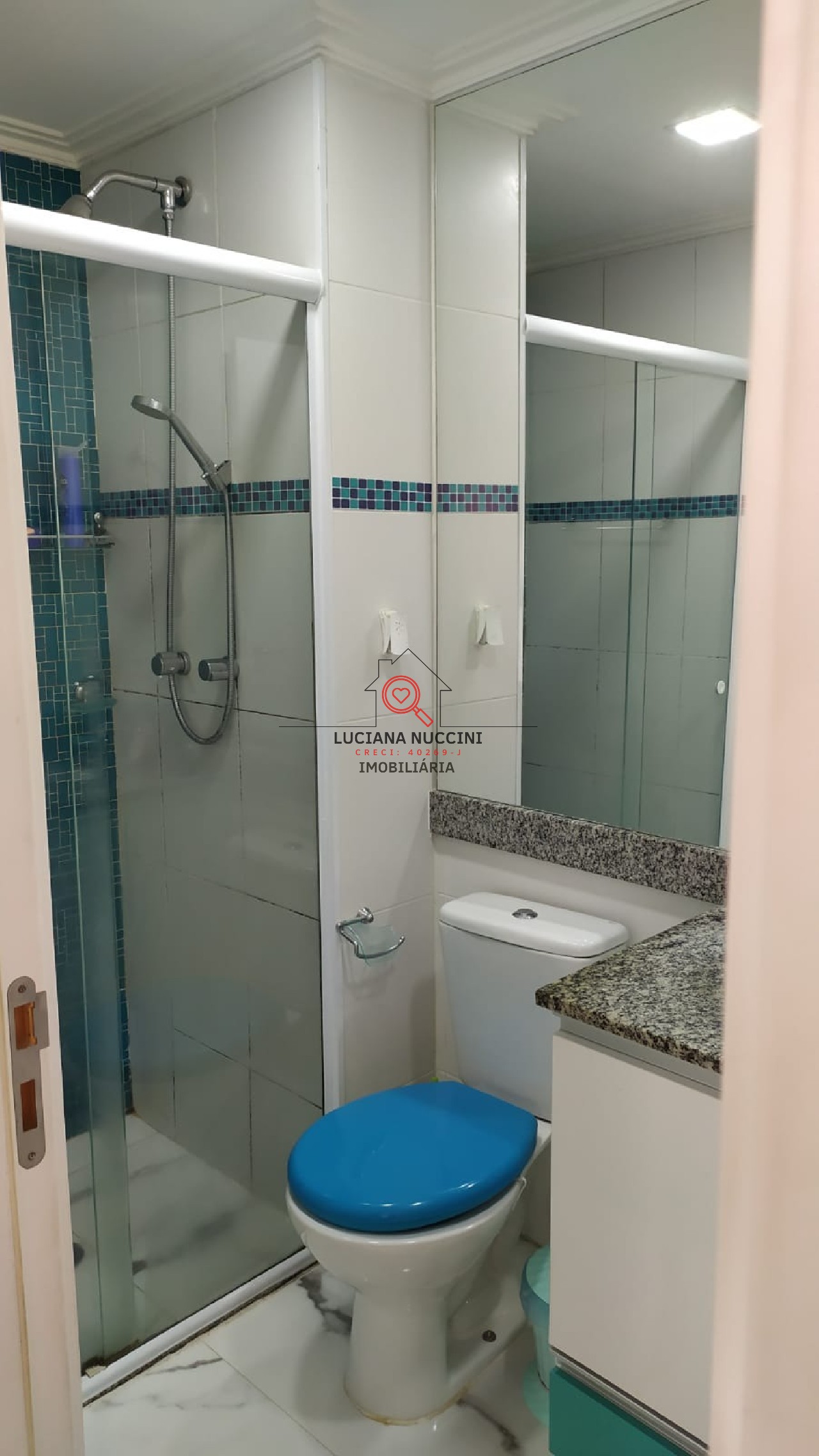 Apartamento à venda na Saúde, São Paulo-SP: 2 quartos, 1 suíte, sala, 2 banheiros, 1 vaga de garagem, 57m². Aproveite!