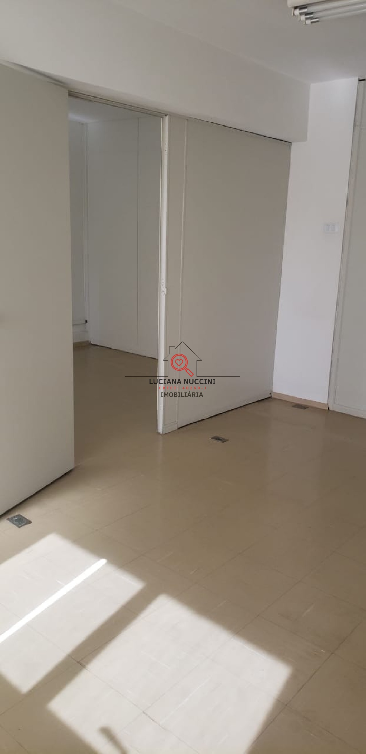 Oportunidade única: seu novo conjunto comercial na vila mari