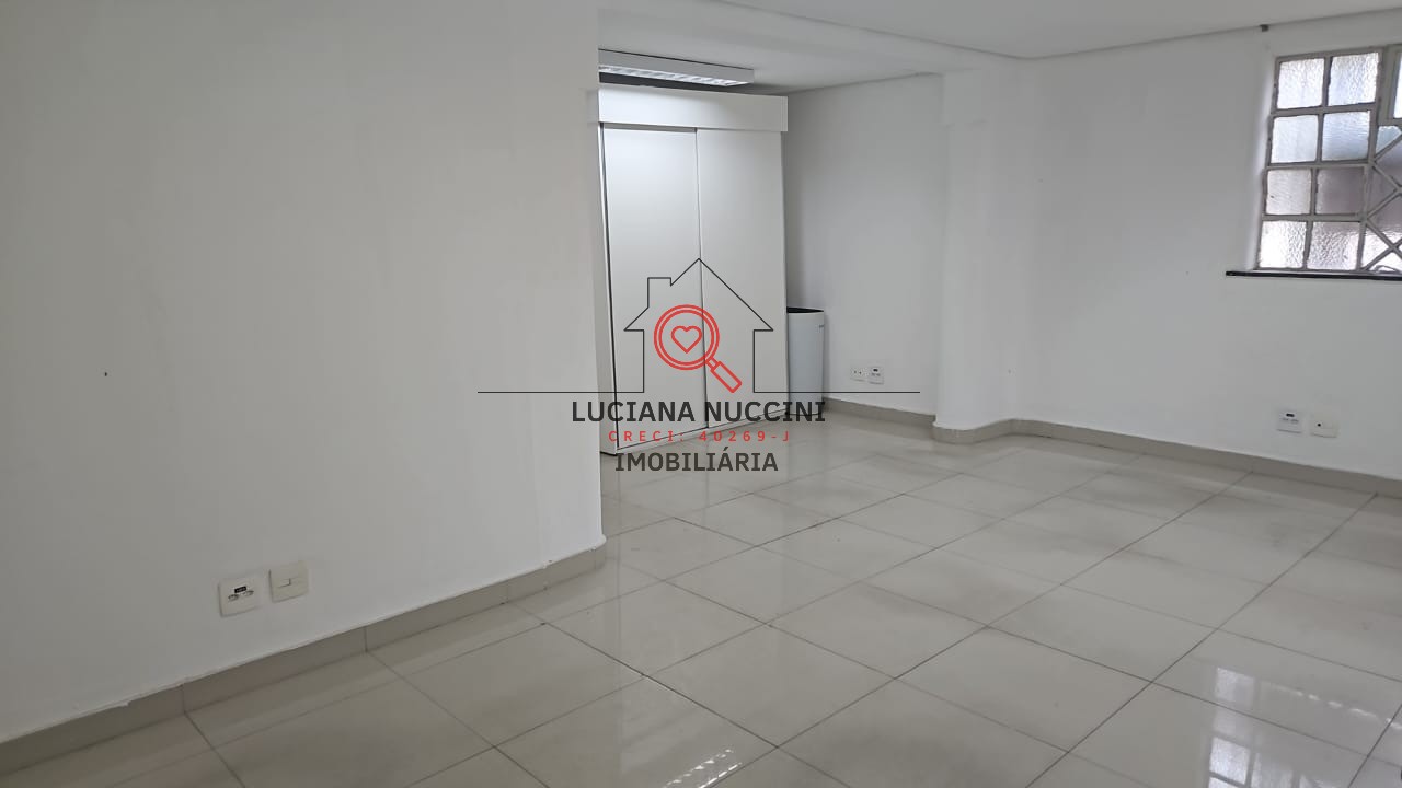 Casa de 244m² com 9 salas e 7 vagas de garagem no Jardim Paulista em São Paulo: Venda ou Locação!