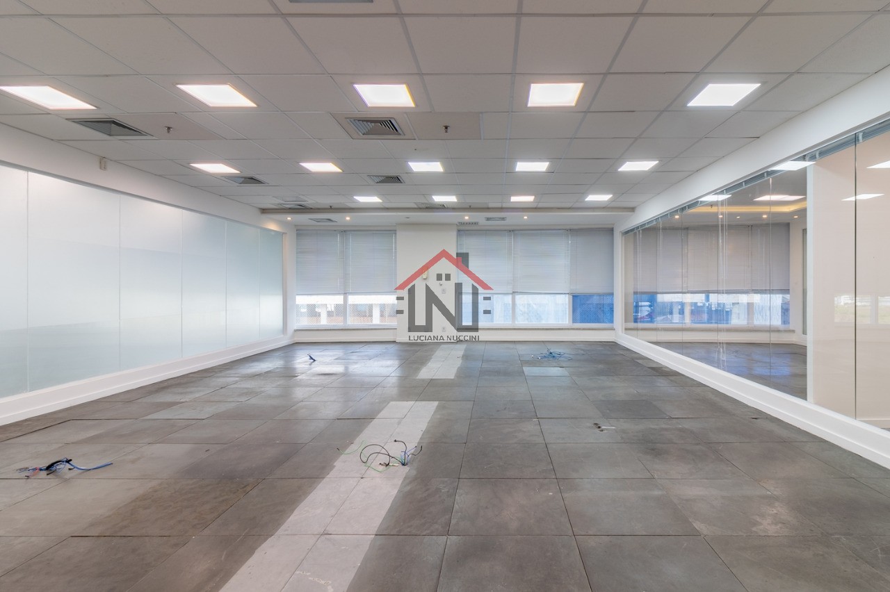 Conjunto Comercial de Alto Padrão para Locação em São Paulo-SP, Butantã: 2 Salas, 2 Banheiros, 12 Vagas, 296m².