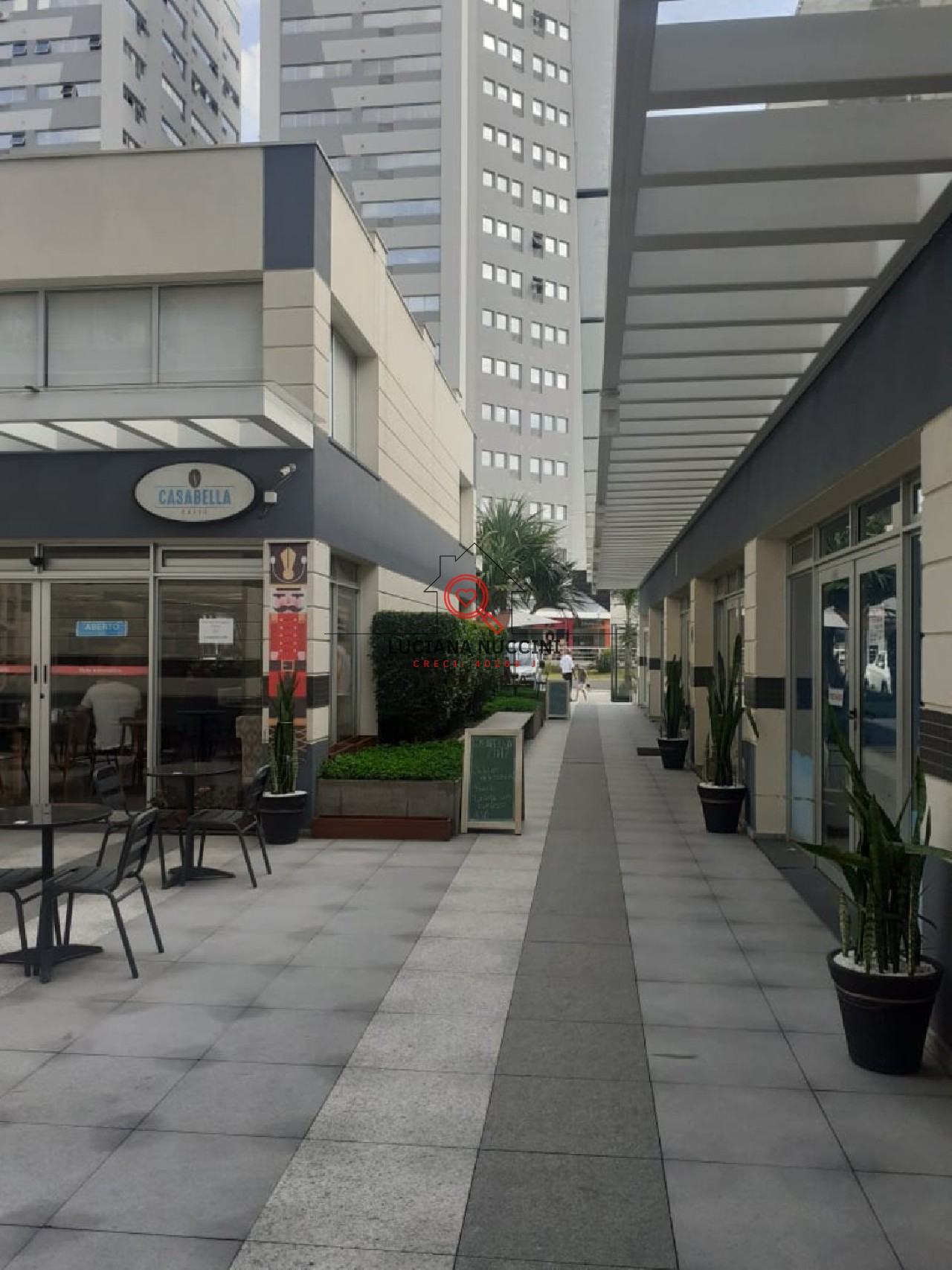Venda de sala comercial de alto padrão na várzea da barra fu