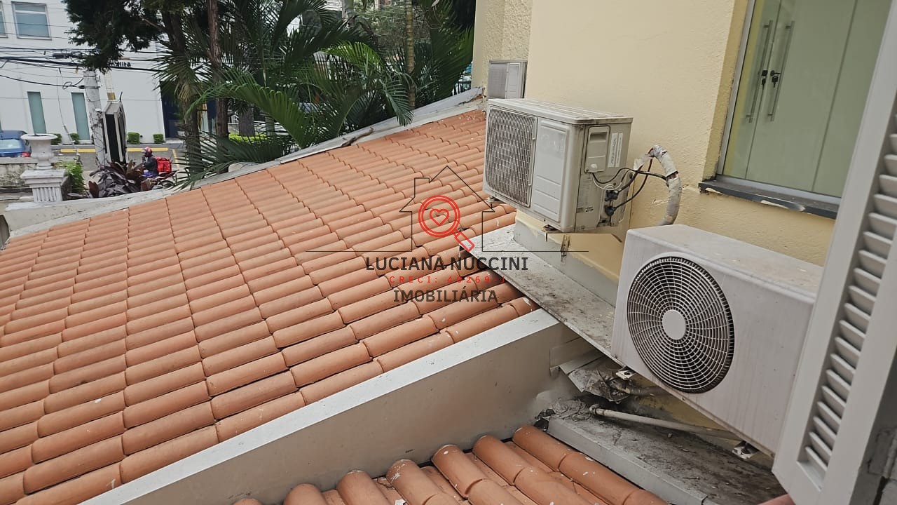 Casa de 244m² com 9 salas e 7 vagas de garagem no Jardim Paulista em São Paulo: Venda ou Locação!