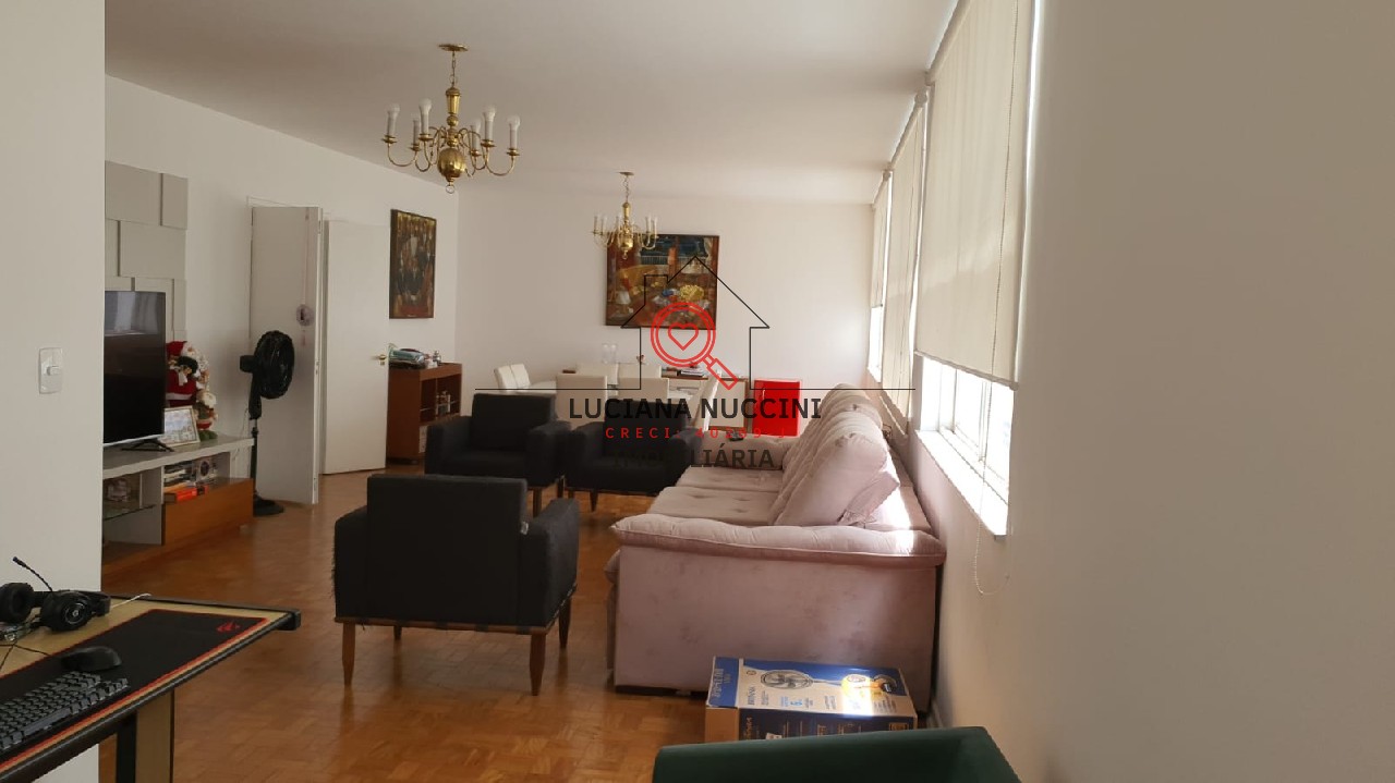 Amplo Apartamento Residencial à Venda em Santa Cecília, São Paulo