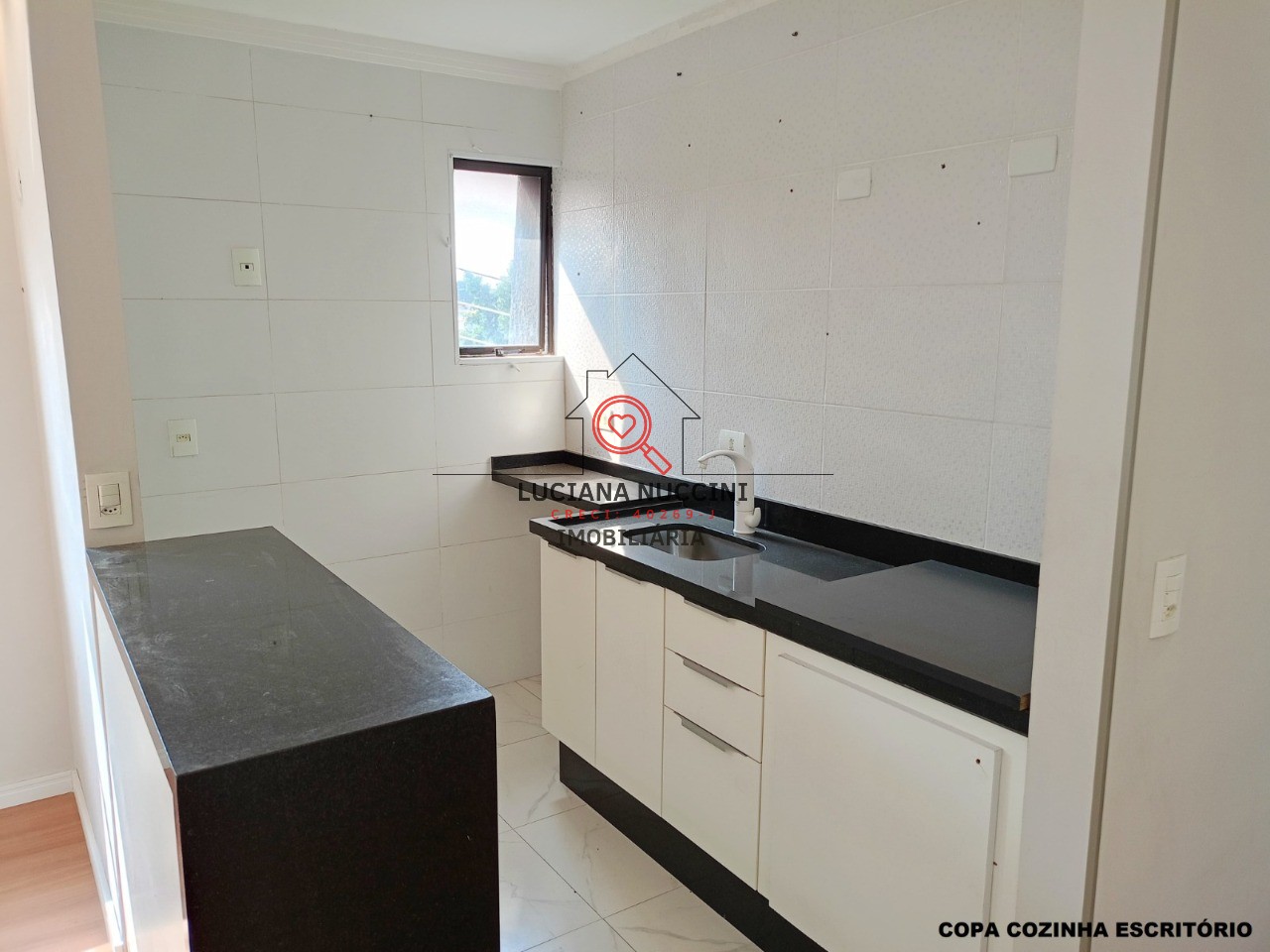 Oportunidade imperdível: galpão comercial de 700m² à venda e