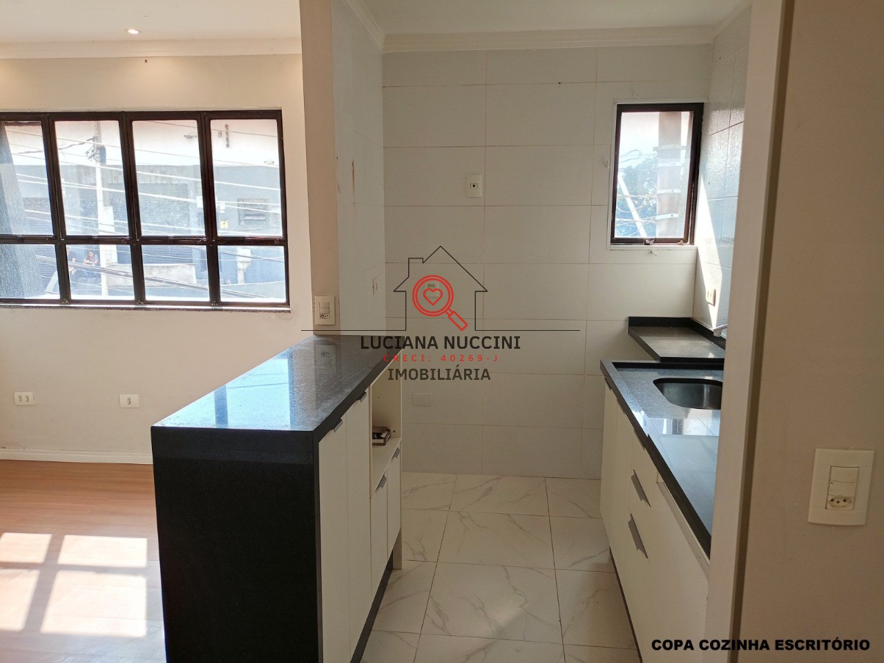 Oportunidade imperdível: galpão comercial de 700m² à venda e