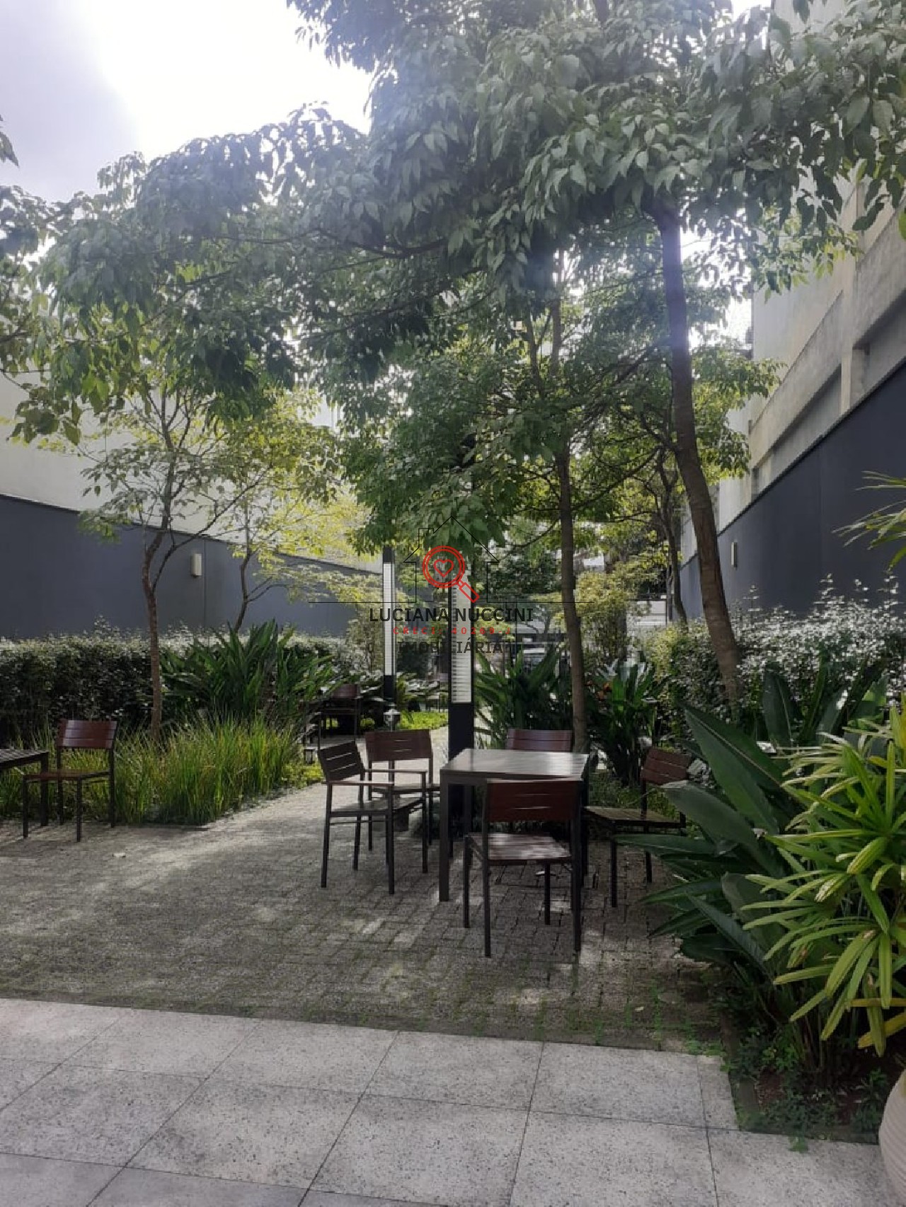 Venda de sala comercial de alto padrão na várzea da barra fu