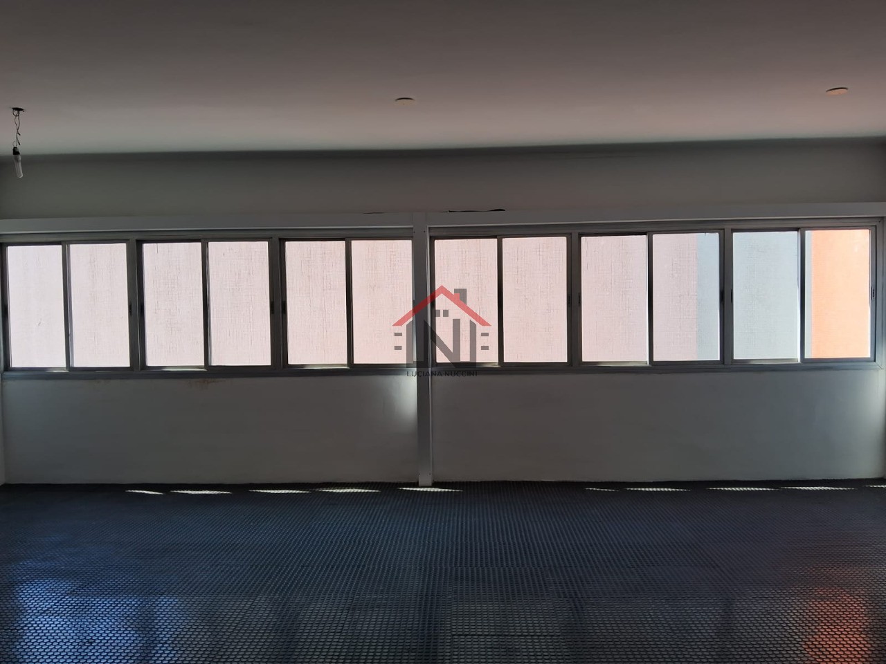 Conjunto Comercial à Venda ou Locação em São Paulo-SP, Bela Vista: 2 salas, 2 banheiros, 62m² de área
