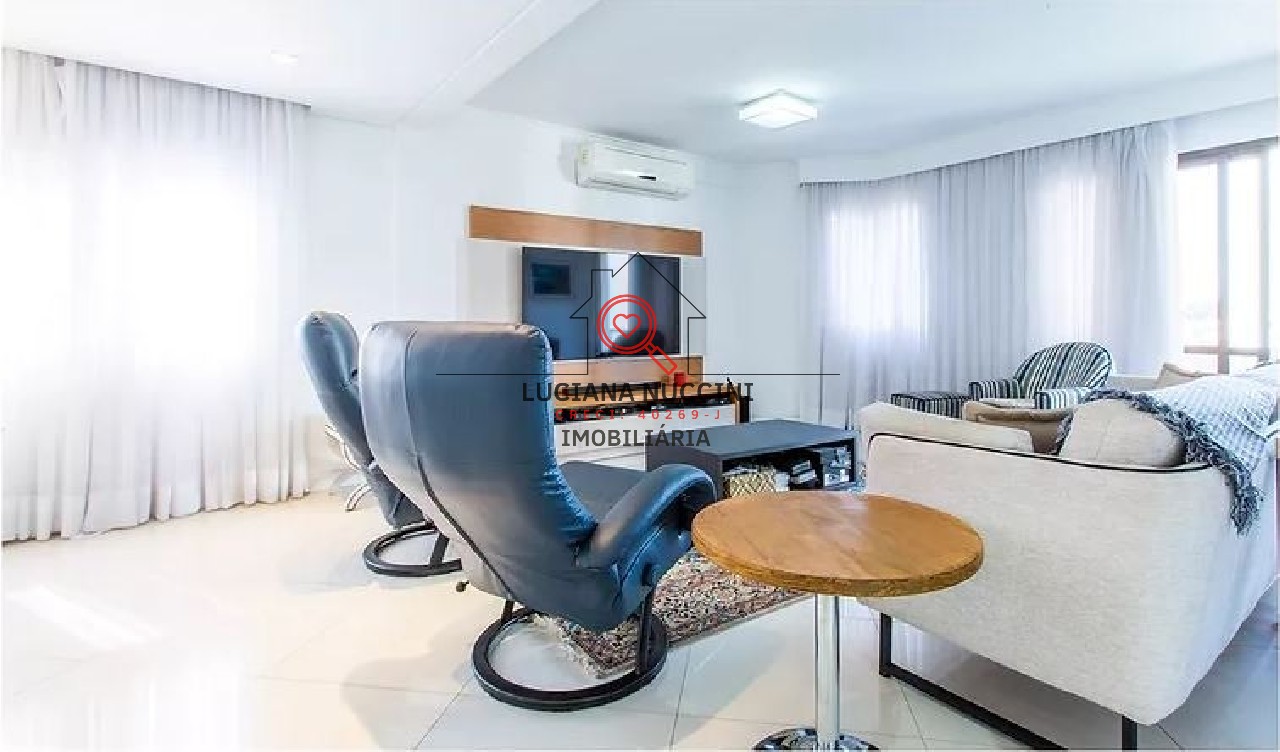 Elegante Apartamento de 4 Suítes com Área de Lazer