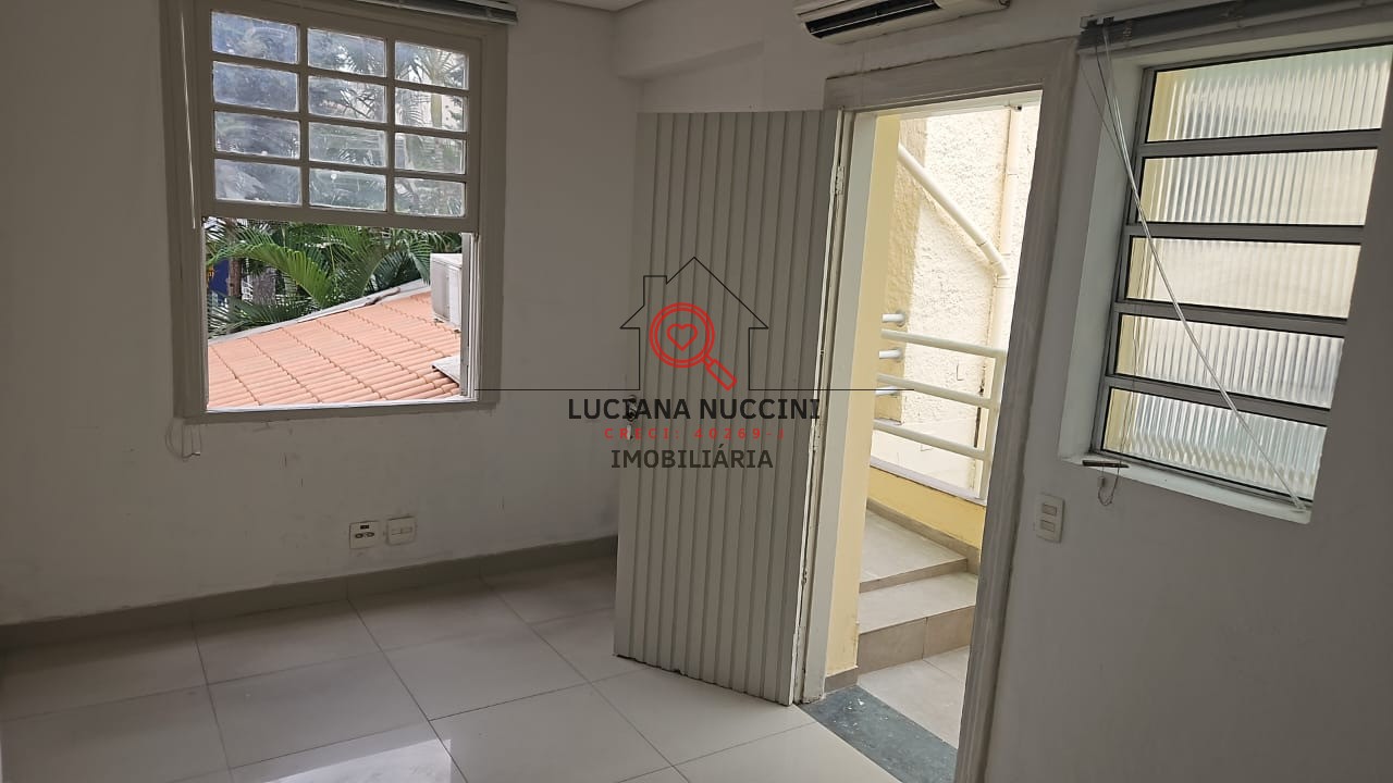 Casa de 244m² com 9 salas e 7 vagas de garagem no Jardim Paulista em São Paulo: Venda ou Locação!