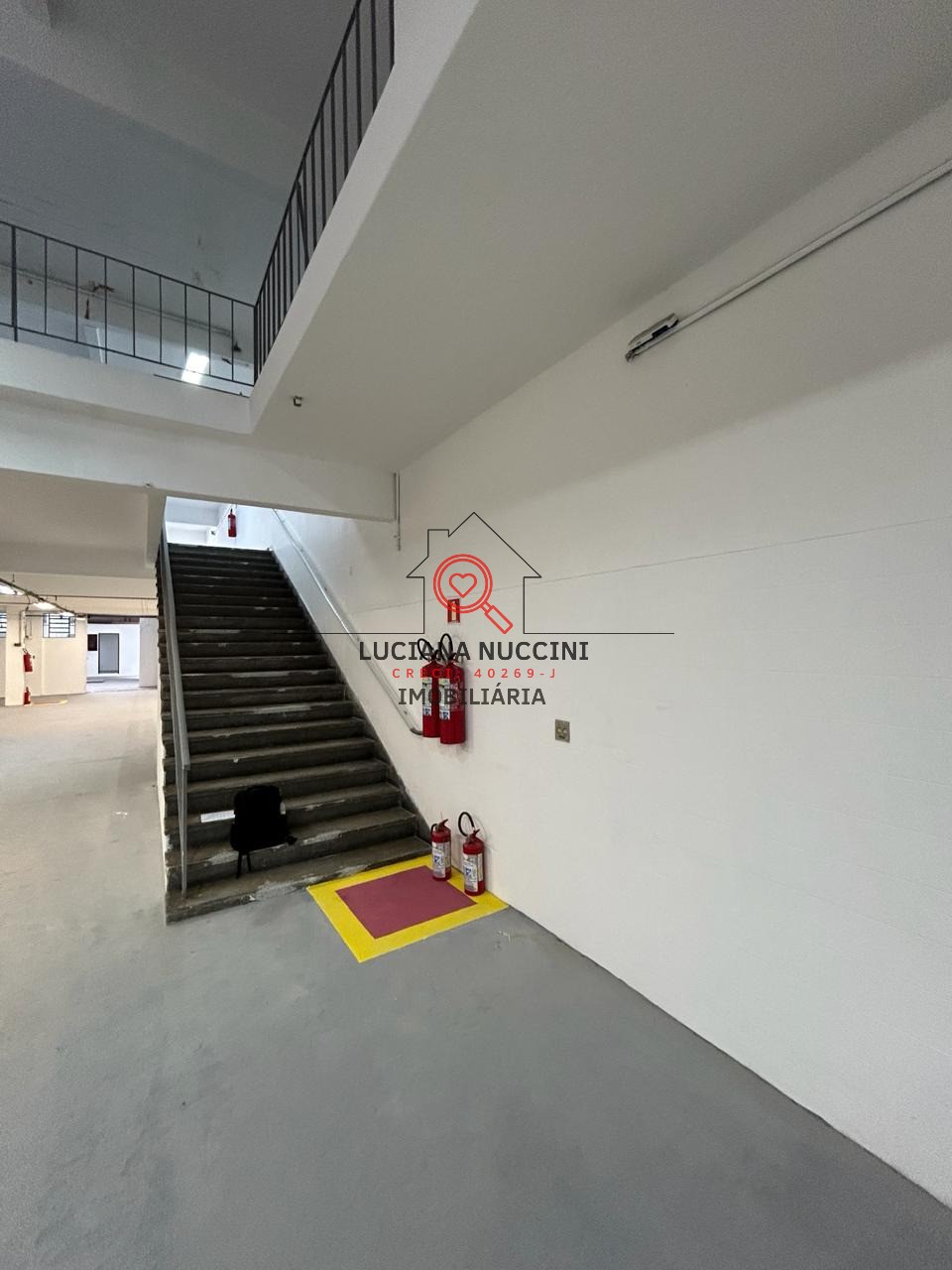 Conjunto Comercial para Locação em São Paulo-SP, Mirandópolis: 3 banheiros, 1.300 m² de Área.