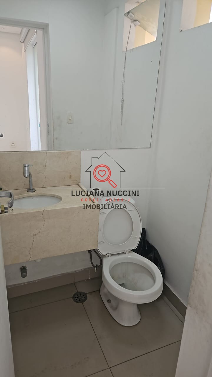Casa de 244m² com 9 salas e 7 vagas de garagem no Jardim Paulista em São Paulo: Venda ou Locação!