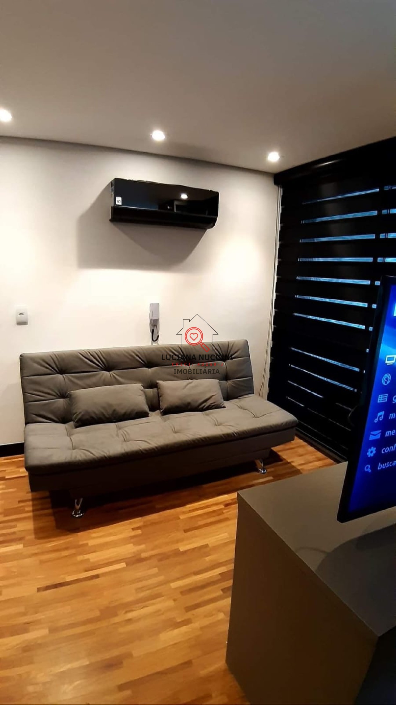 Studio à venda em Pinheiros, São Paulo-SP: 1 quarto, 1 sala, 1 banheiro, 1 vaga de garagem, 30m² de área. Venha conferir!