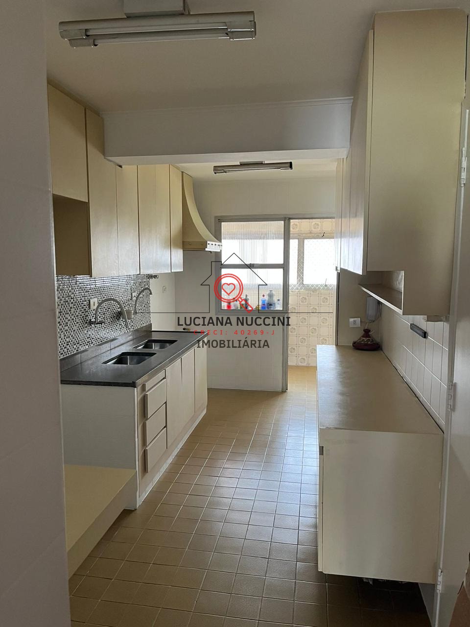 Apartamento para locação no Itaim Bibi em São Paulo-SP: 4 quartos, 1 suíte, 2 banheiros, 1 vaga de garagem, 148,80m² de área.