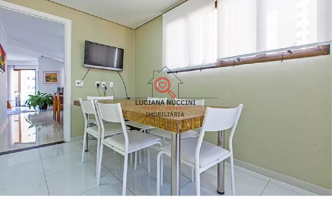 Elegante Apartamento de 4 Suítes com Área de Lazer