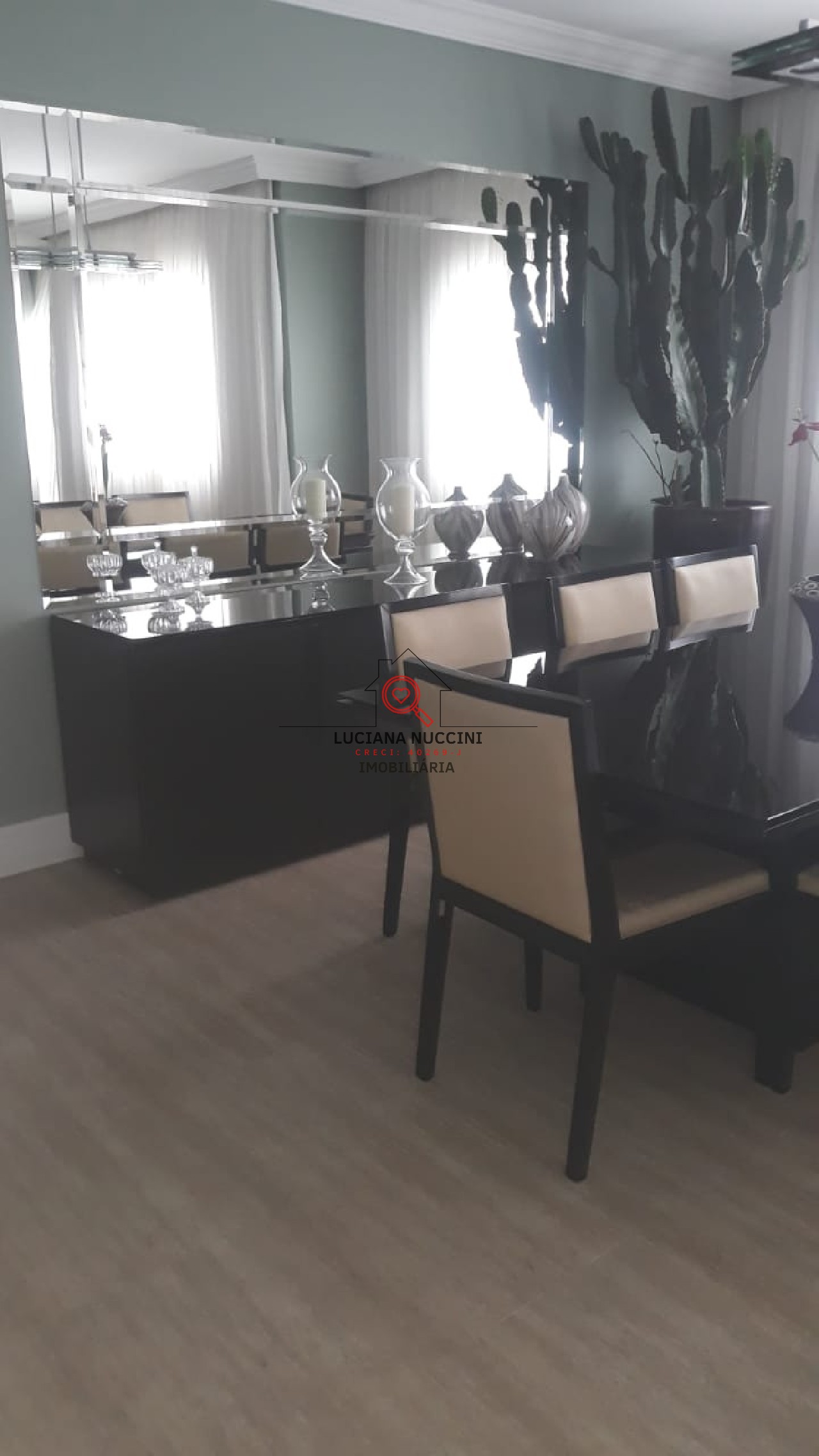 Apartamento de luxo com 3 suítes e 4 vagas na Vila Monumento, São Paulo-SP! 141m² de sofisticação e conforto.