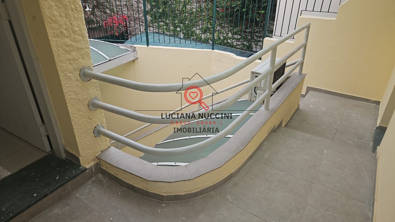 Casa de 244m² com 9 salas e 7 vagas de garagem no Jardim Paulista em São Paulo: Venda ou Locação!